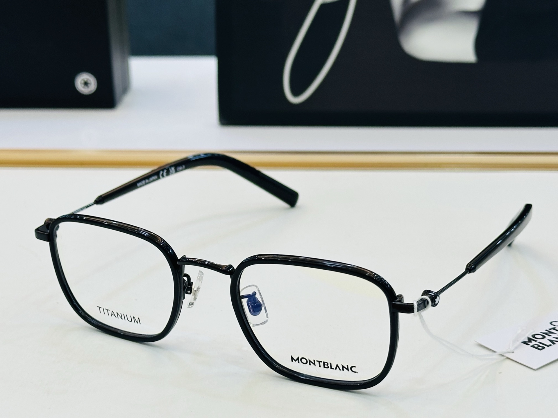 官网新品 MONTBLANC 万宝龙 MB0424 Size：50口22-145 做工精良 👍👍W 完美