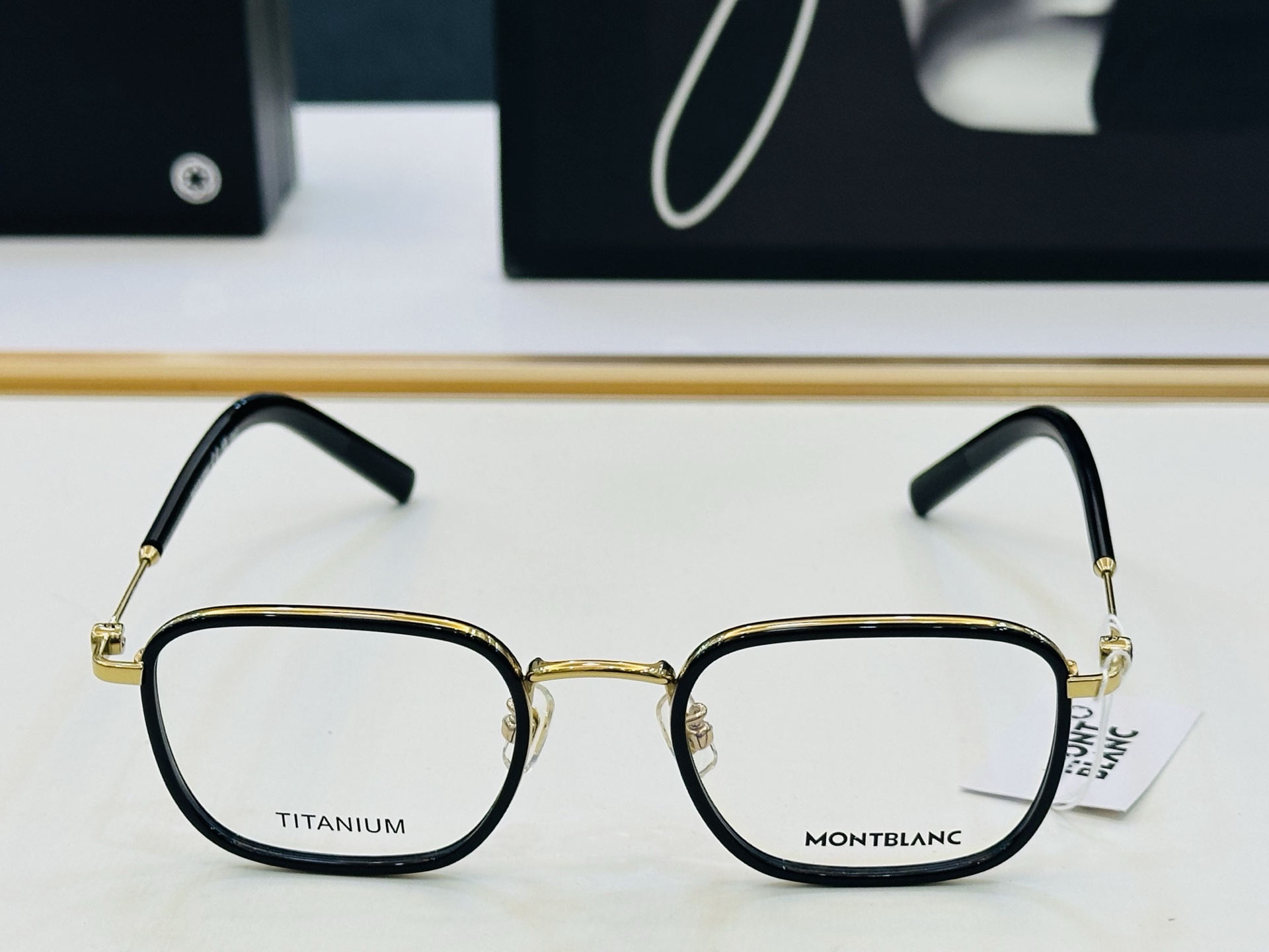 官网新品 MONTBLANC 万宝龙 MB0424 Size：50口22-145 做工精良 👍👍W 完美