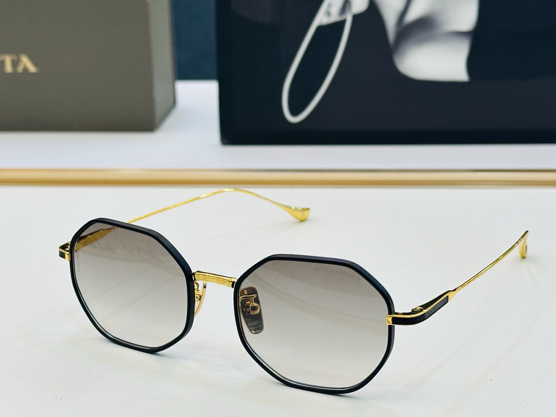 官网款 DlT* 迪塔 DTS203 Size：51口19-142 意大利最新原单货 [得意][得意]男