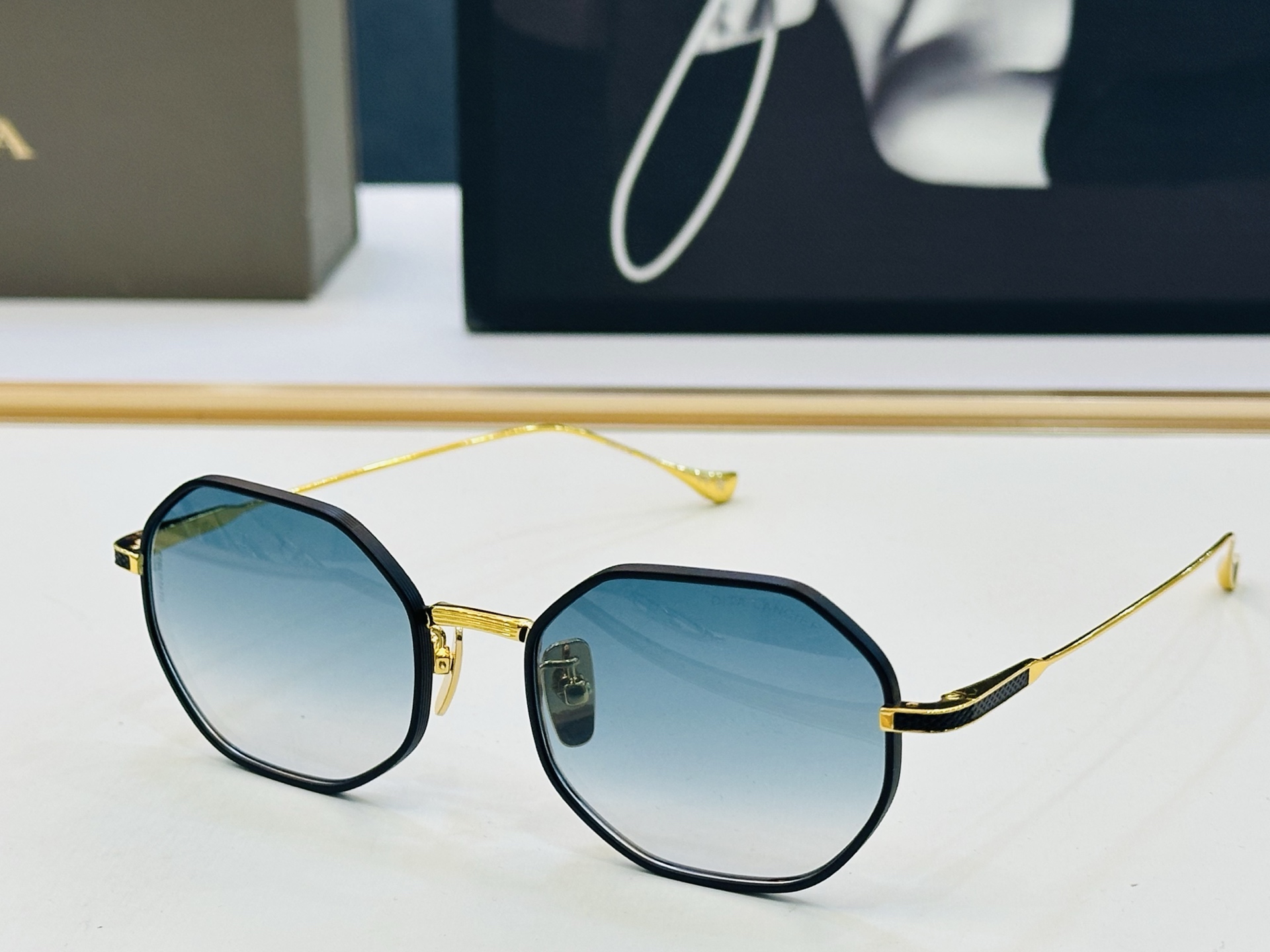 官网款 DlT* 迪塔 DTS203 Size：51口19-142 意大利最新原单货 [得意][得意]男