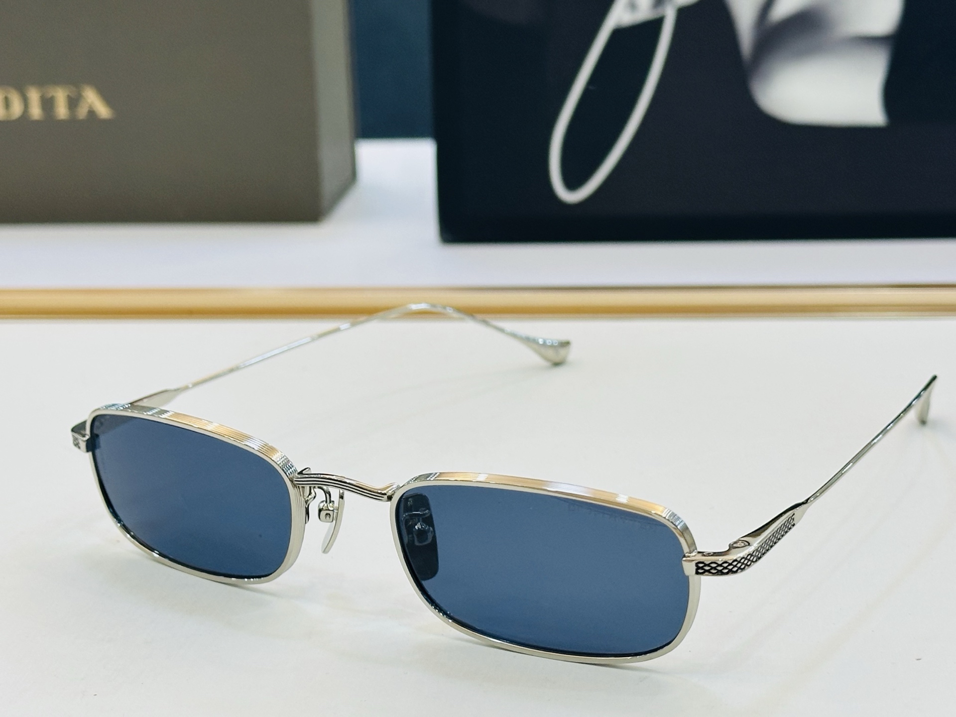 官网款 DlT* 迪塔 DTS201 Size：53口17-142 意大利最新原单货 [得意][得意]男