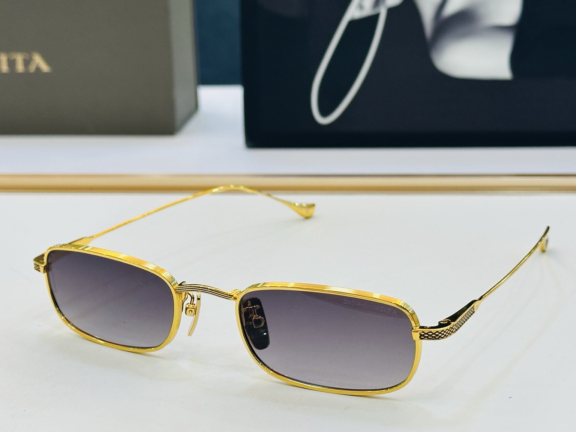 官网款 DlT* 迪塔 DTS201 Size：53口17-142 意大利最新原单货 [得意][得意]男