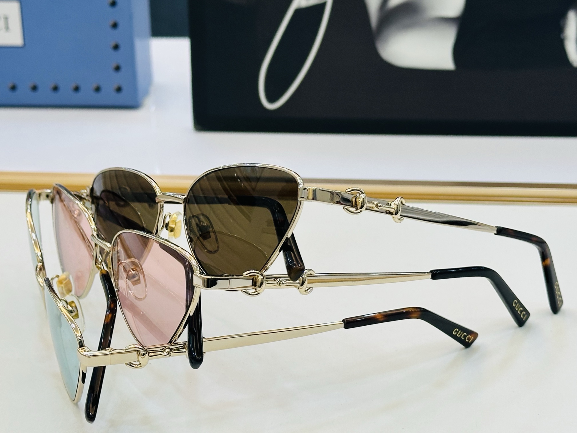 GUCC* 古家 GG2054O 🐝🐝系列 Size：56口16-145 🍁🍁W 超绝品质 太阳镜。