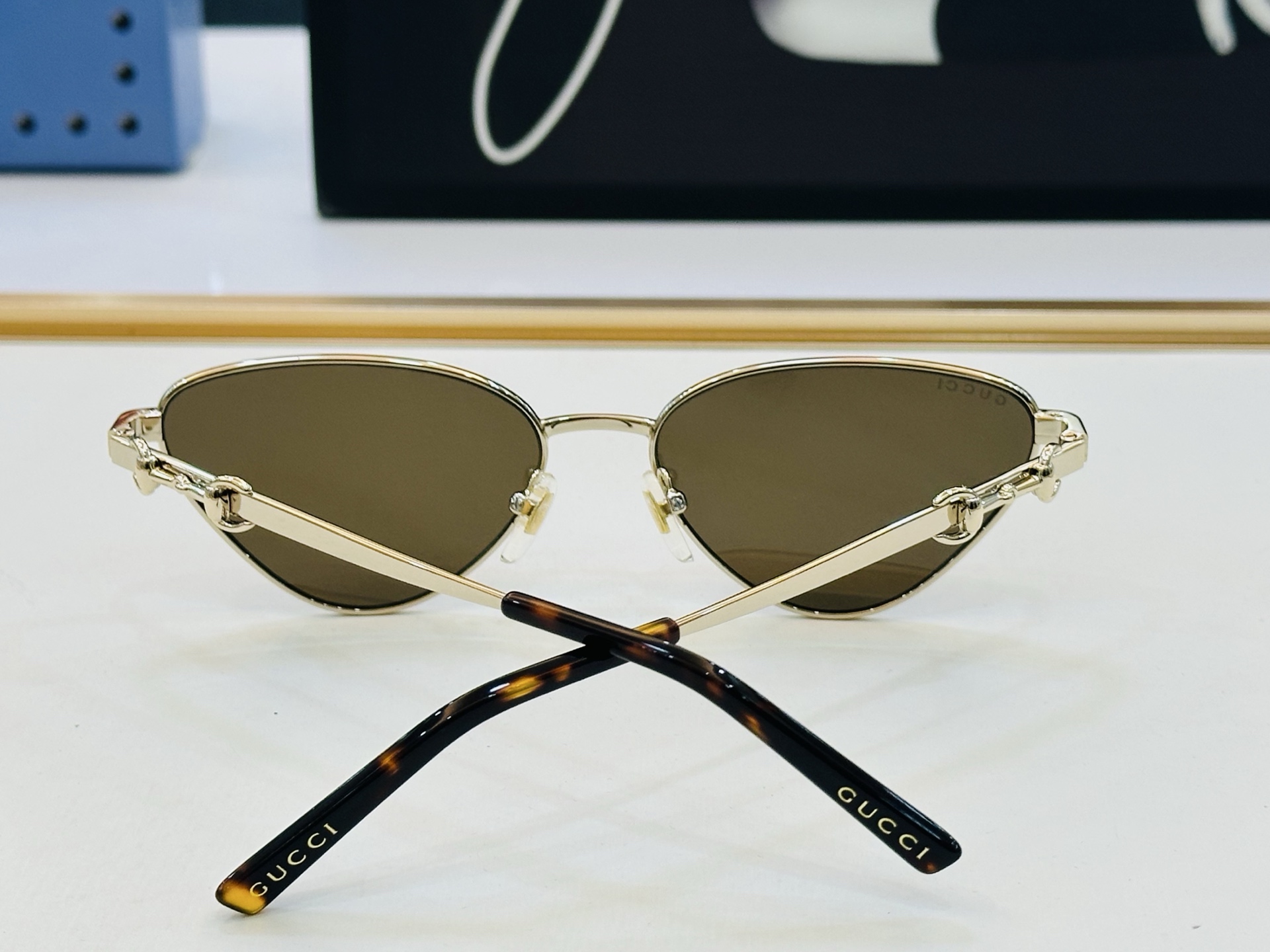 GUCC* 古家 GG2054O 🐝🐝系列 Size：56口16-145 🍁🍁W 超绝品质 太阳镜。