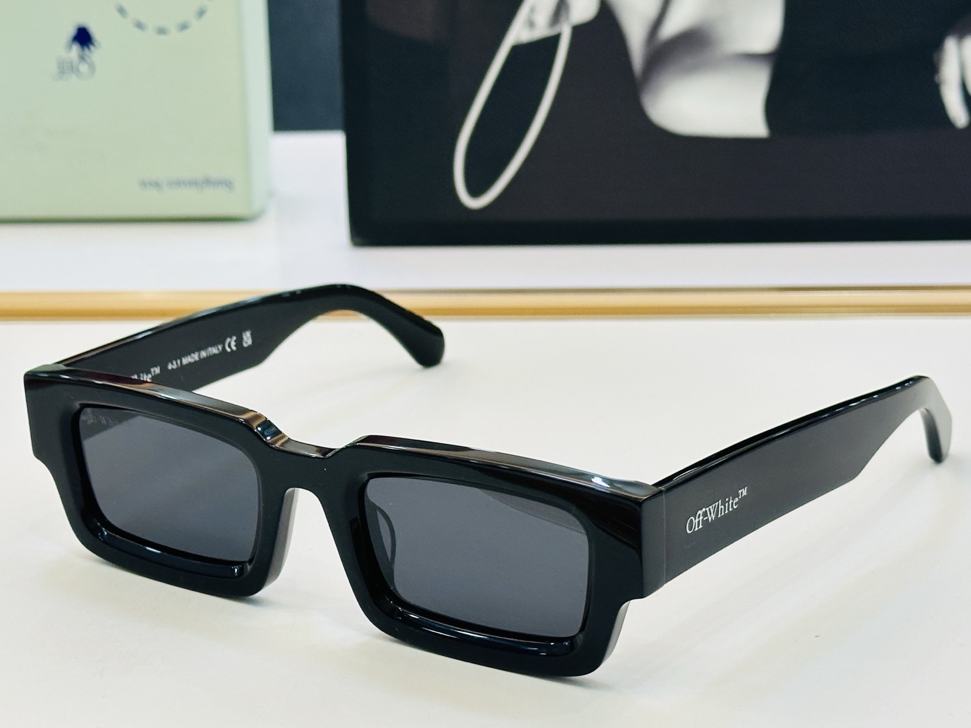 官网款 OFF WHITE MODEL:OERI089 SIZE: 50口24-145 时尚太阳镜 J潮