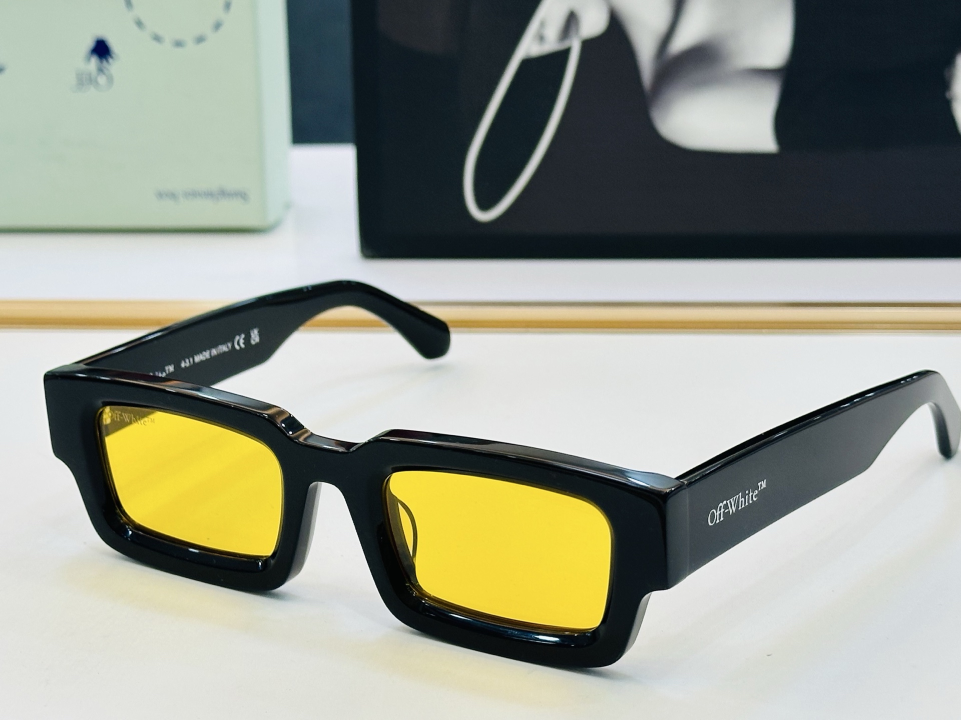 官网款 OFF WHITE MODEL:OERI089 SIZE: 50口24-145 时尚太阳镜 J潮