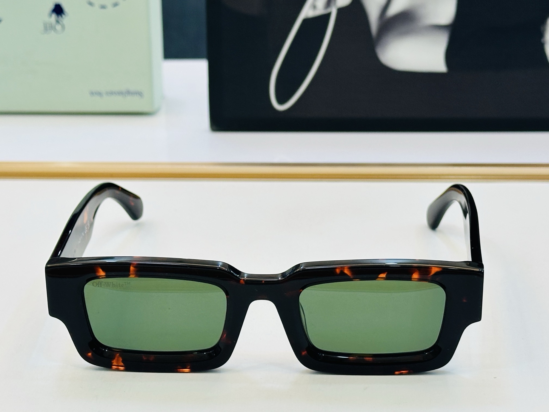 官网款 OFF WHITE MODEL:OERI089 SIZE: 50口24-145 时尚太阳镜 J潮