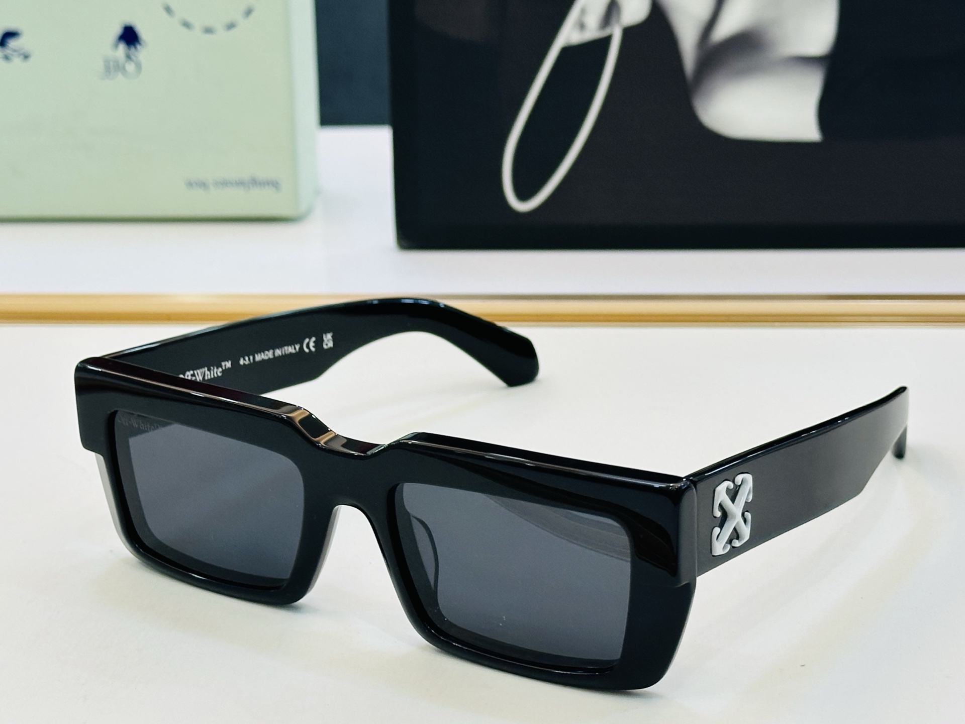 官网款 OFF WHITE MODEL:OERI114 SIZE: 52口20-140 时尚太阳镜 J潮