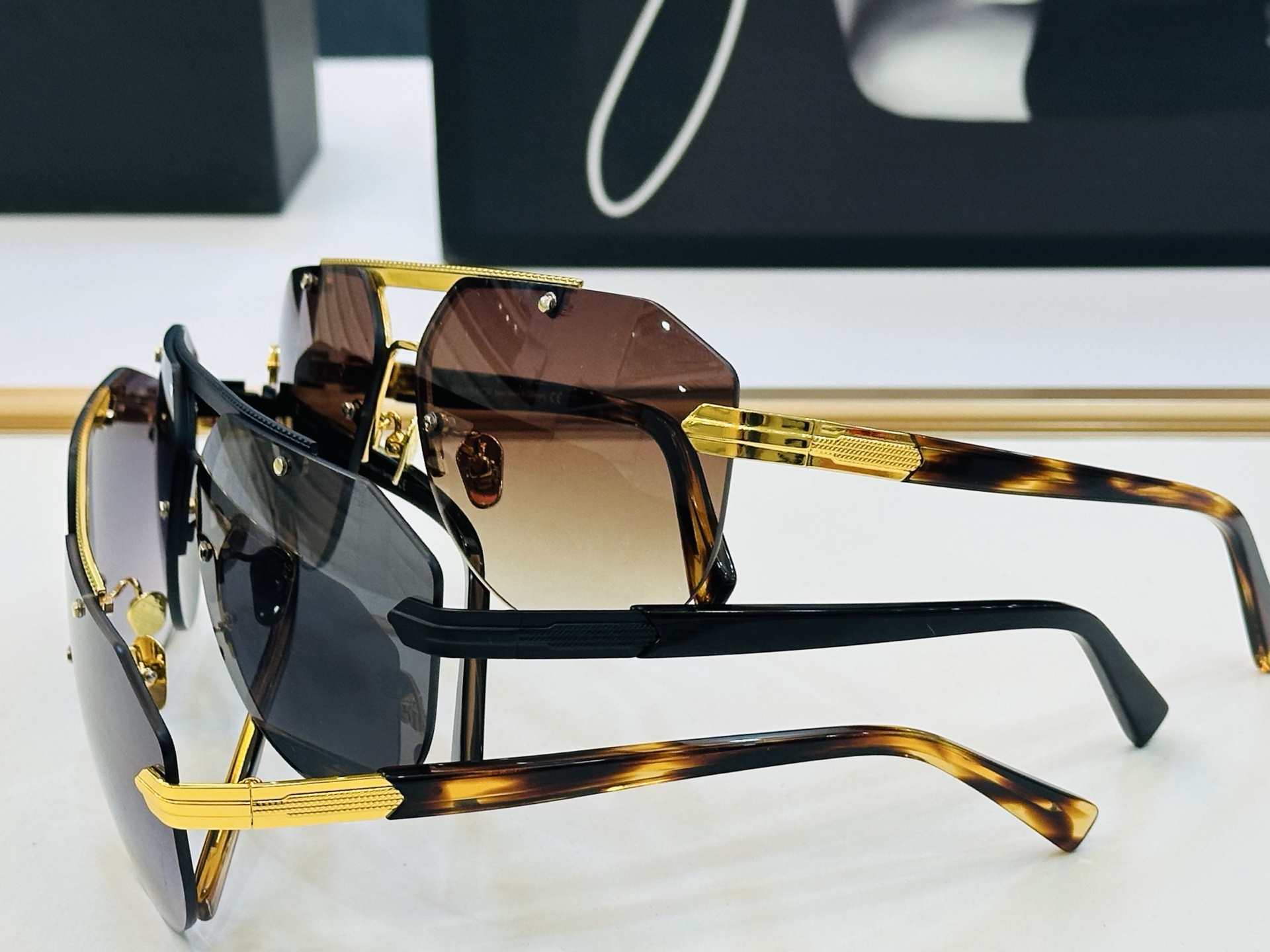 高品质 迈巴赫 🎉🎉做工精美💕💕MAYBAC*H SURPass Size：61口12-140 质感十足