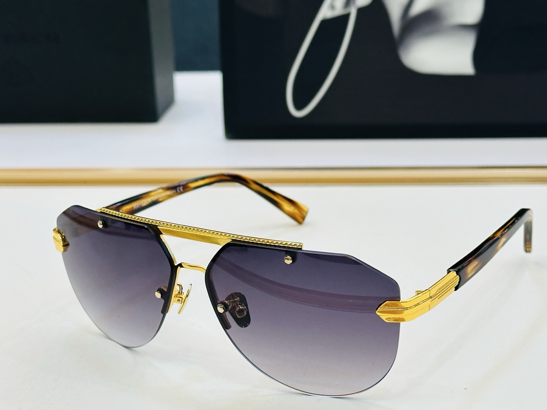 高品质 迈巴赫 🎉🎉做工精美💕💕MAYBAC*H SURPass Size：61口12-140 质感十足