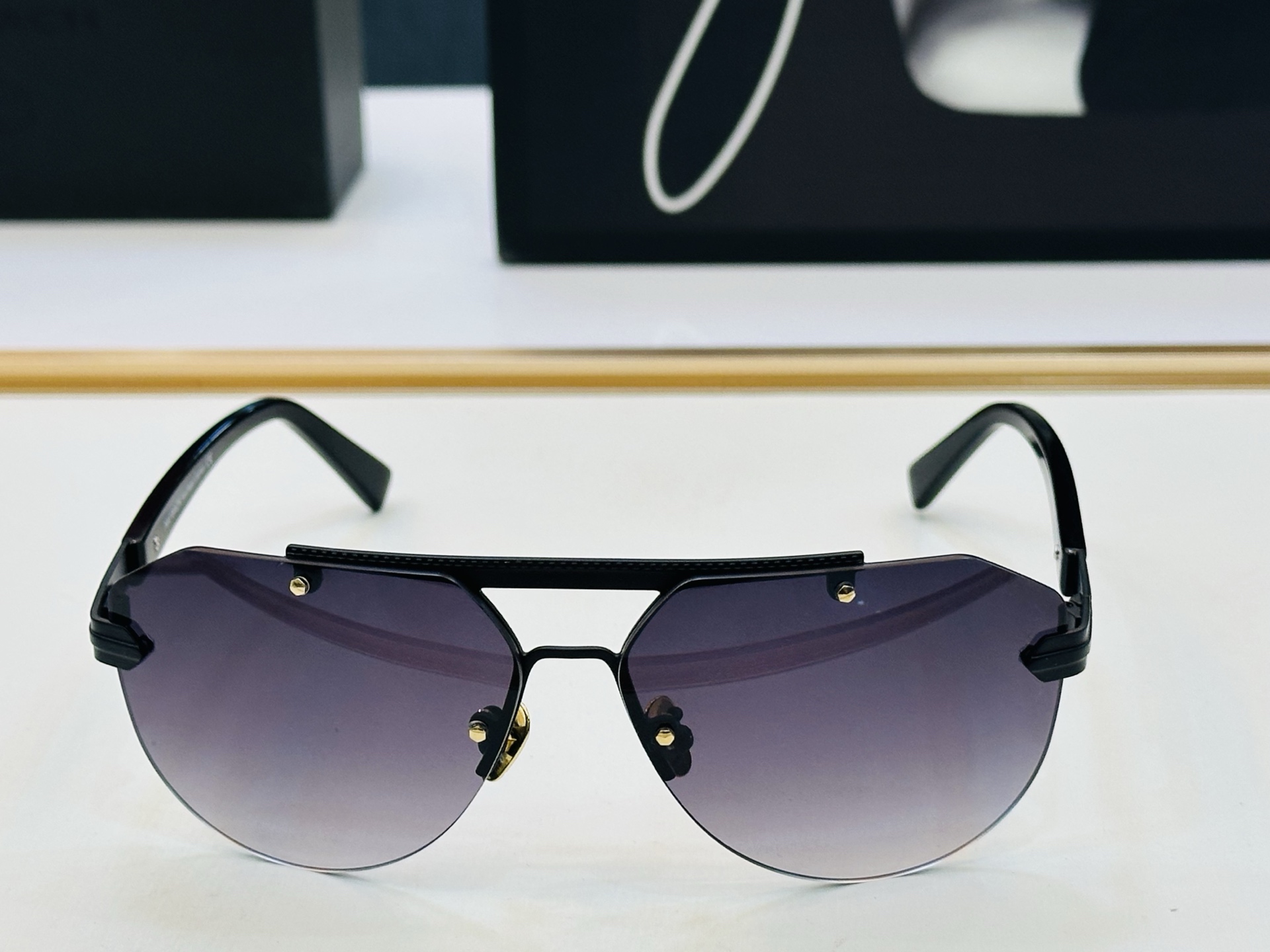 高品质 迈巴赫 🎉🎉做工精美💕💕MAYBAC*H SURPass Size：61口12-140 质感十足