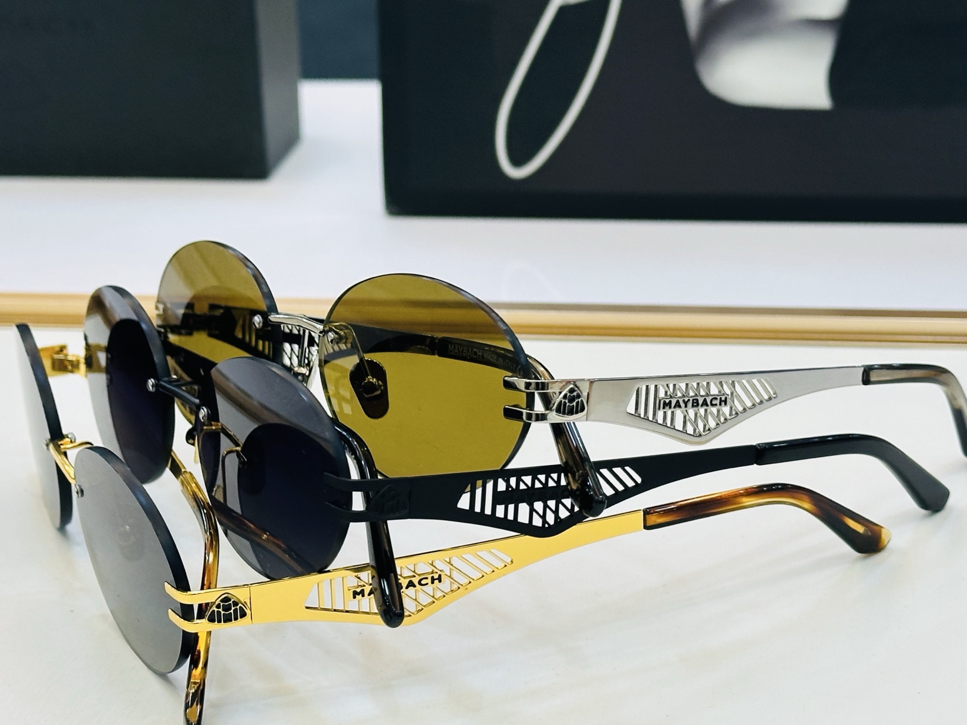 高品质 迈巴赫 🎉🎉做工精美💕💕MAYBAC*H Adam Size：56口19-142 质感十足 F👍