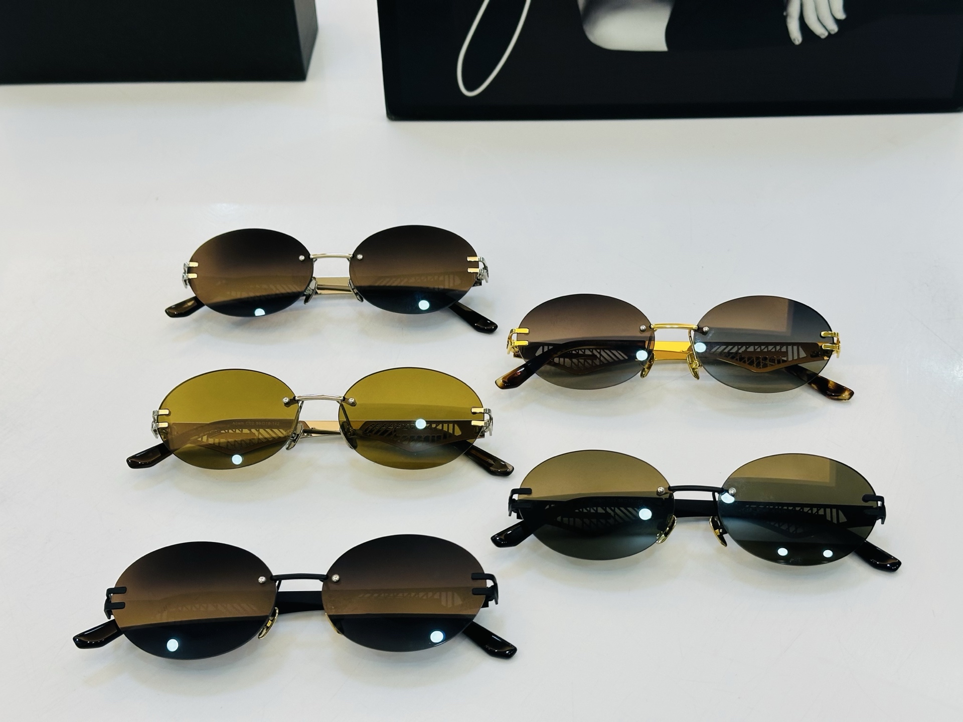 高品质 迈巴赫 🎉🎉做工精美💕💕MAYBAC*H Adam Size：56口19-142 质感十足 F👍