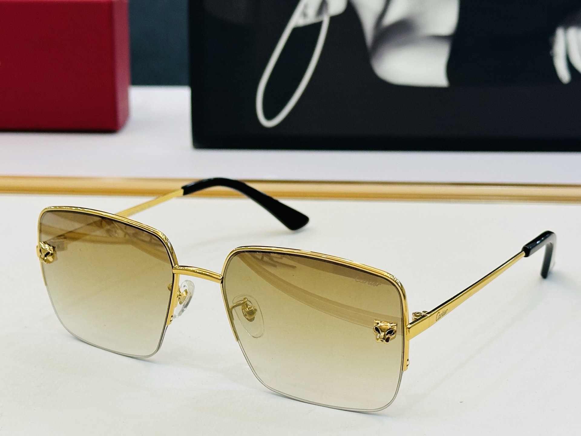 新款 Cartier 卡家 MODEL: CT0333 Size：59口18-145 高品质 品牌标志性