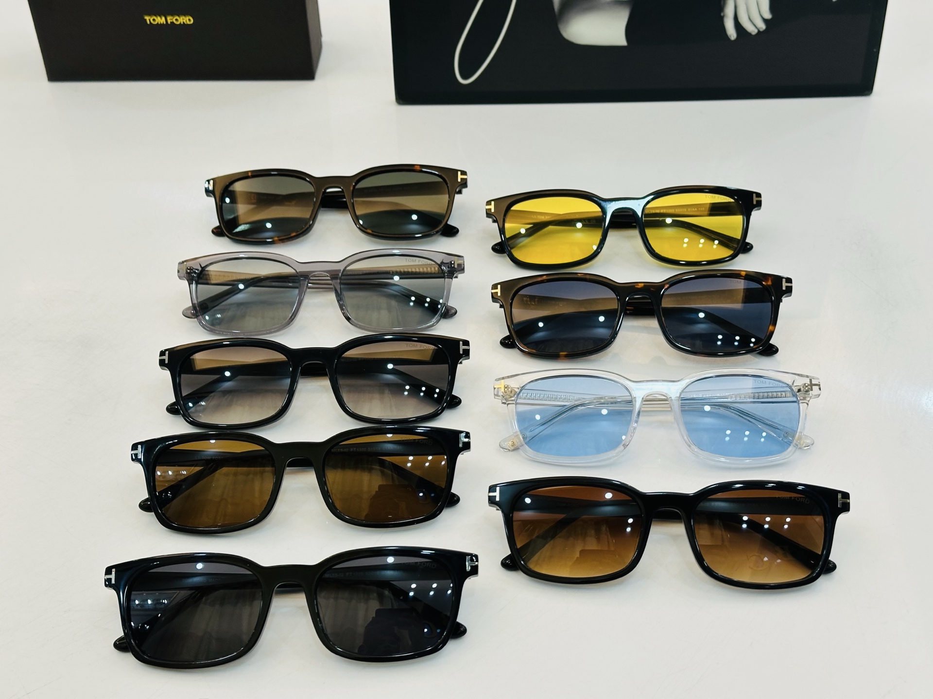 🔺TOM FOR*🔻 汤姆家 官网新款 FT1300 Size：53口19-145 经典时尚 🔝L采用时