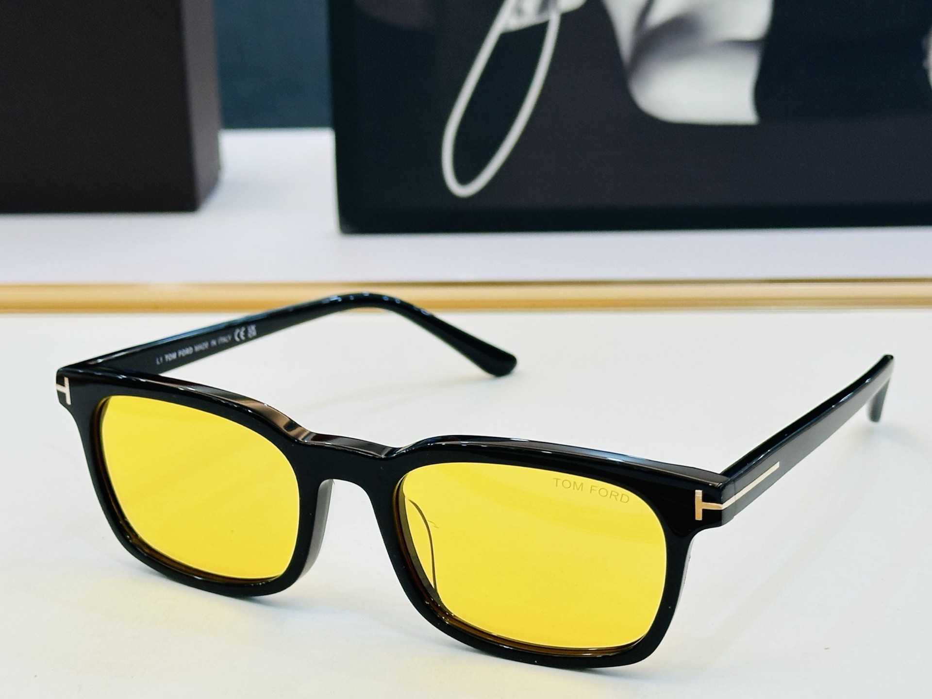 🔺TOM FOR*🔻 汤姆家 官网新款 FT1300 Size：53口19-145 经典时尚 🔝L采用时