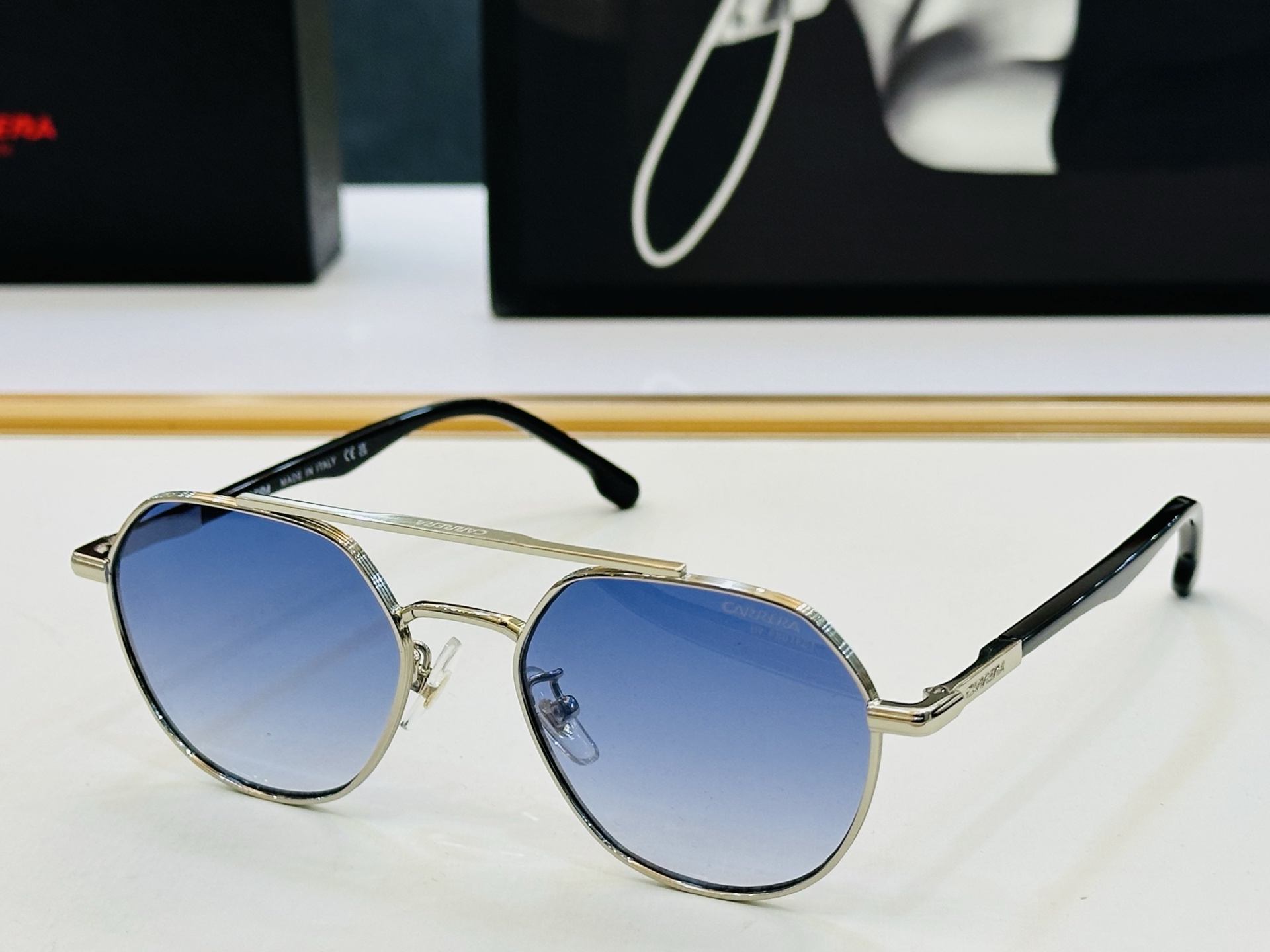 卡雷拉 CARRER* MODEL: 303-S Size：53口19-145 🐲🐲超轻材质 。L上脸超