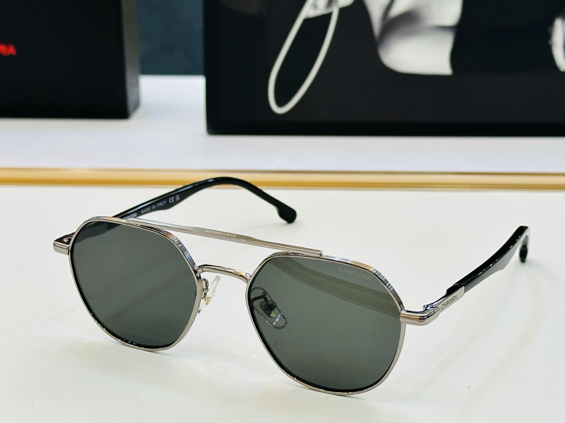 卡雷拉 CARRER* MODEL: 303-S Size：53口19-145 🐲🐲超轻材质 。L上脸超