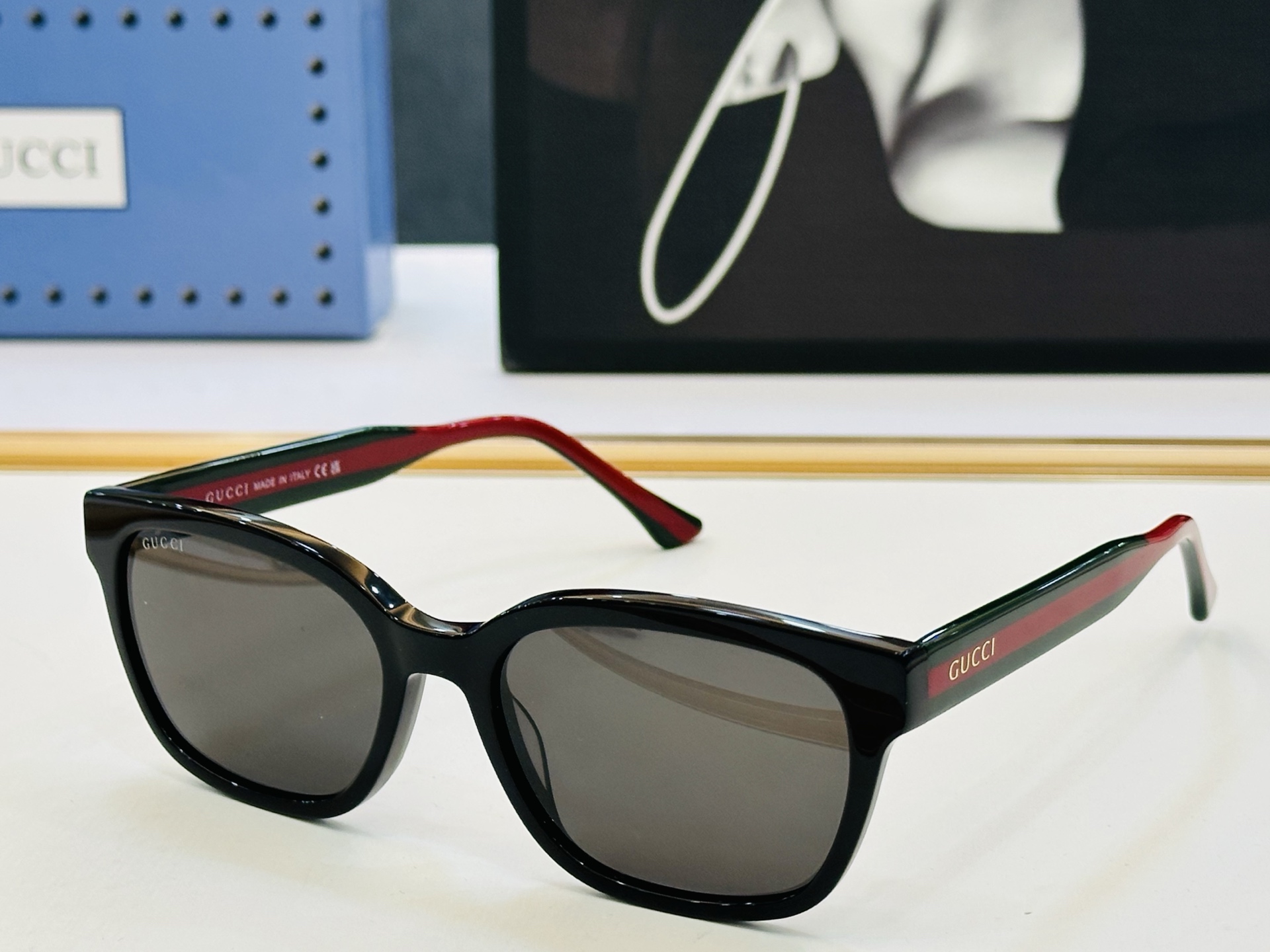 GUCC* 古家 GG1872SK 🐝🐝系列 Size：56口18-145 🍁🍁 L超绝品质 。