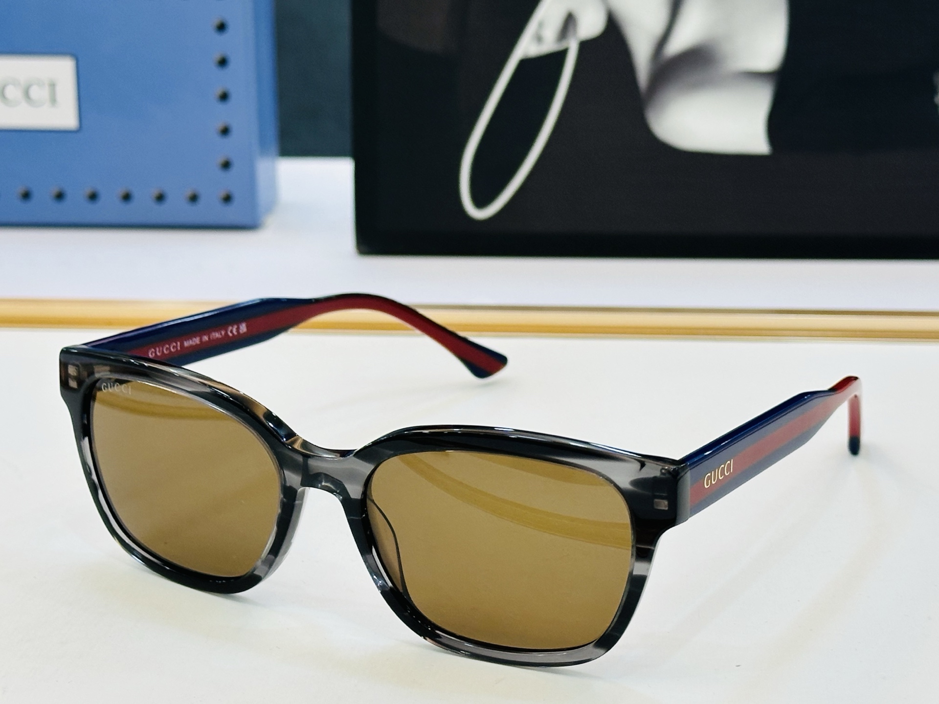 GUCC* 古家 GG1872SK 🐝🐝系列 Size：56口18-145 🍁🍁 L超绝品质 。