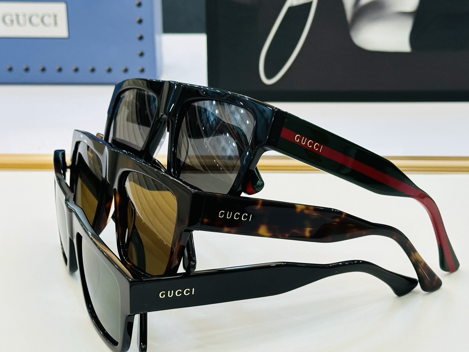 GUCC* 古家 GG1868S 🐝🐝系列 Size：53口19-145 🍁🍁 L超绝品质 。