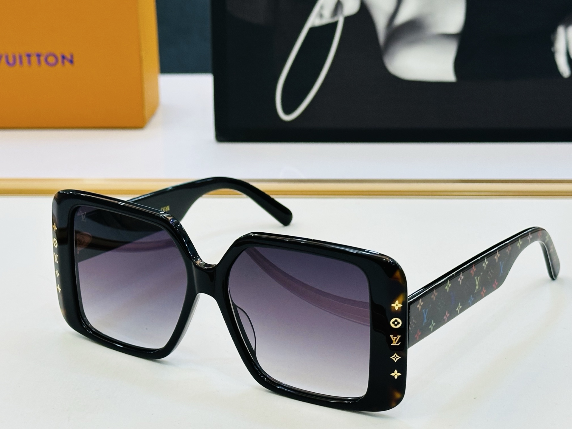 路易家 🎩Z2095W Size：56口15-148 充满活力的 展现独特个性🌟展现大气的你 b高品质 