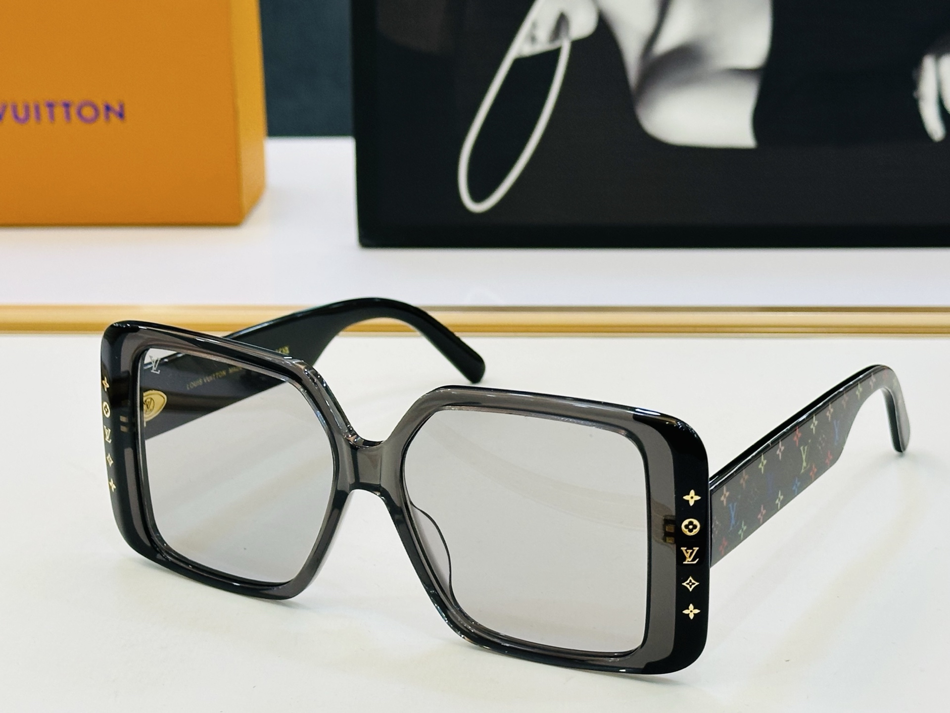 路易家 🎩Z2095W Size：56口15-148 充满活力的 展现独特个性🌟展现大气的你 b高品质 