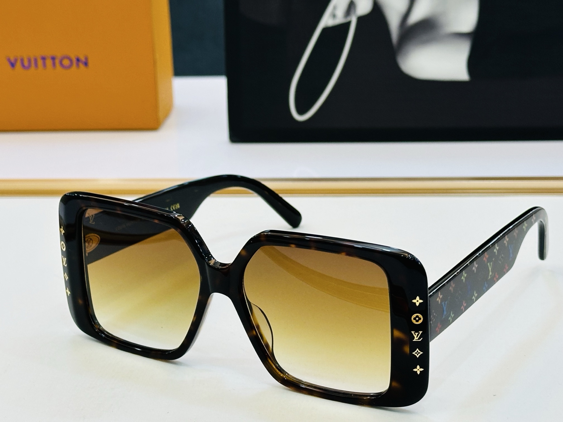 路易家 🎩Z2095W Size：56口15-148 充满活力的 展现独特个性🌟展现大气的你 b高品质 