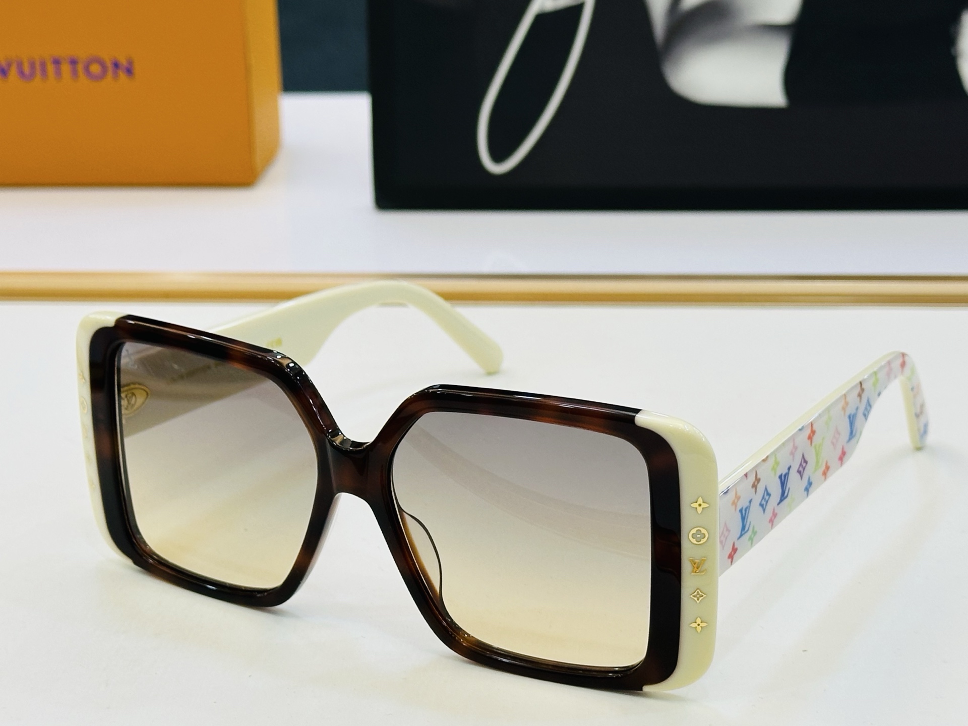 路易家 🎩Z2095W Size：56口15-148 充满活力的 展现独特个性🌟展现大气的你 b高品质 