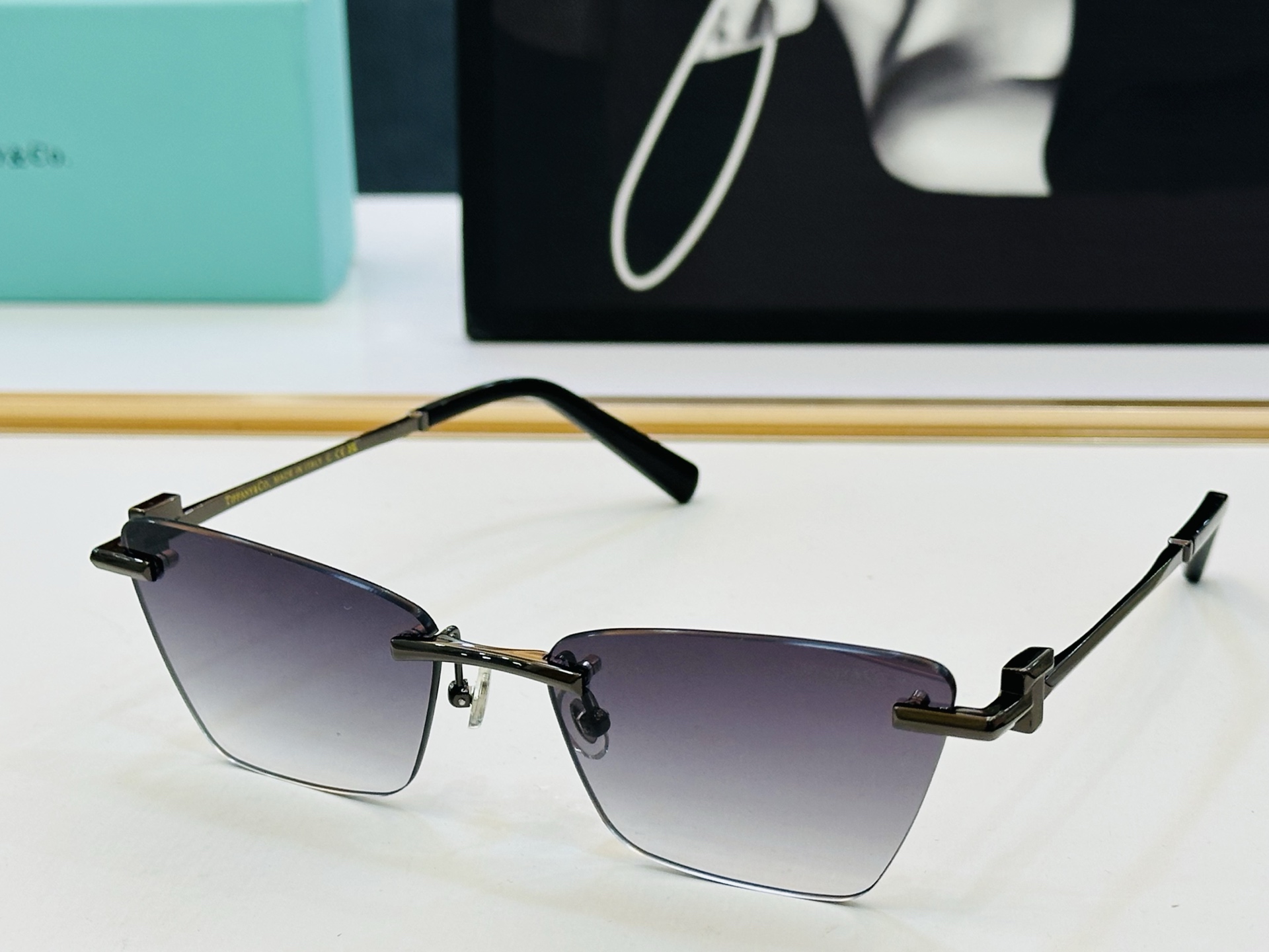 蒂芙家 Tiffany & CO. TF2018 Size：58口18-140 时尚太阳镜架 👍b多色可