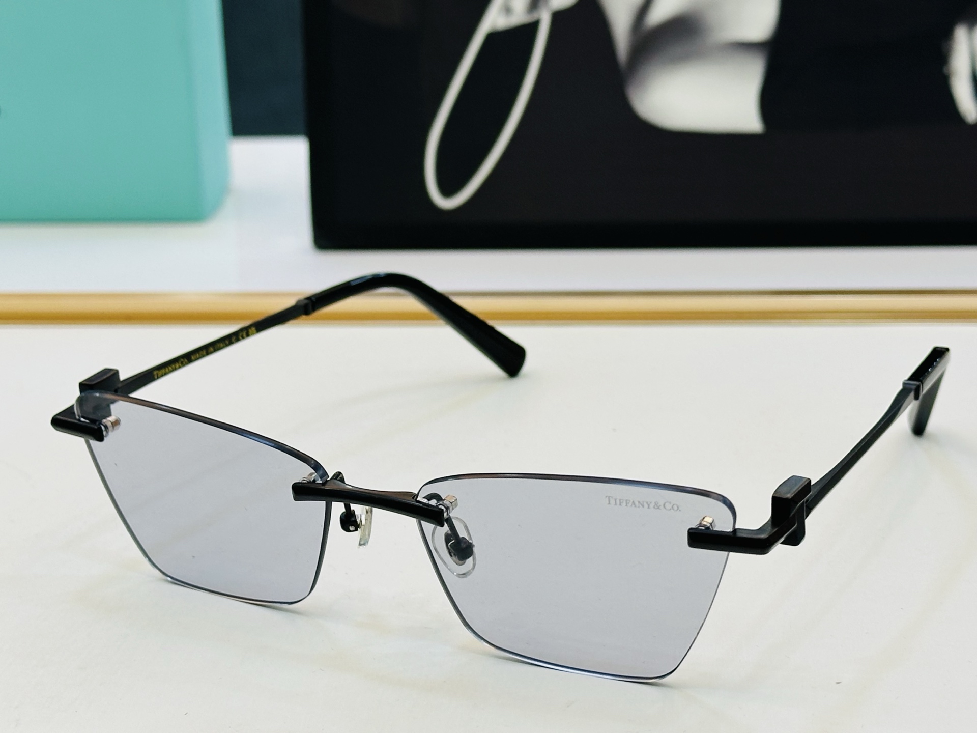 蒂芙家 Tiffany & CO. TF2018 Size：58口18-140 时尚太阳镜架 👍b多色可