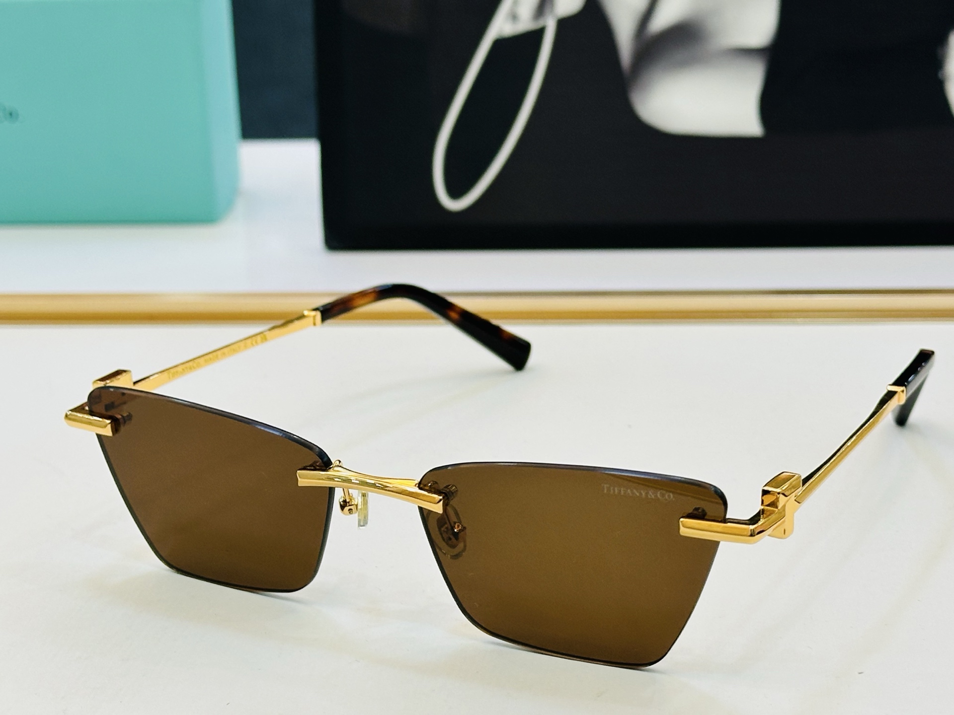 蒂芙家 Tiffany & CO. TF2018 Size：58口18-140 时尚太阳镜架 👍b多色可