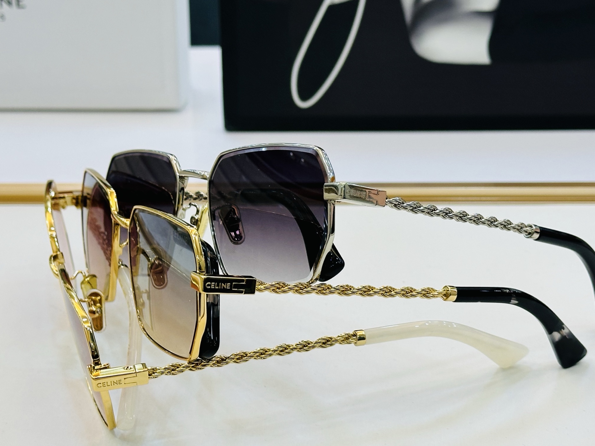 【CELINE】赛琳 CL42127U Size：59口18-145 一直热销的款式 欧美风 光泽度好 