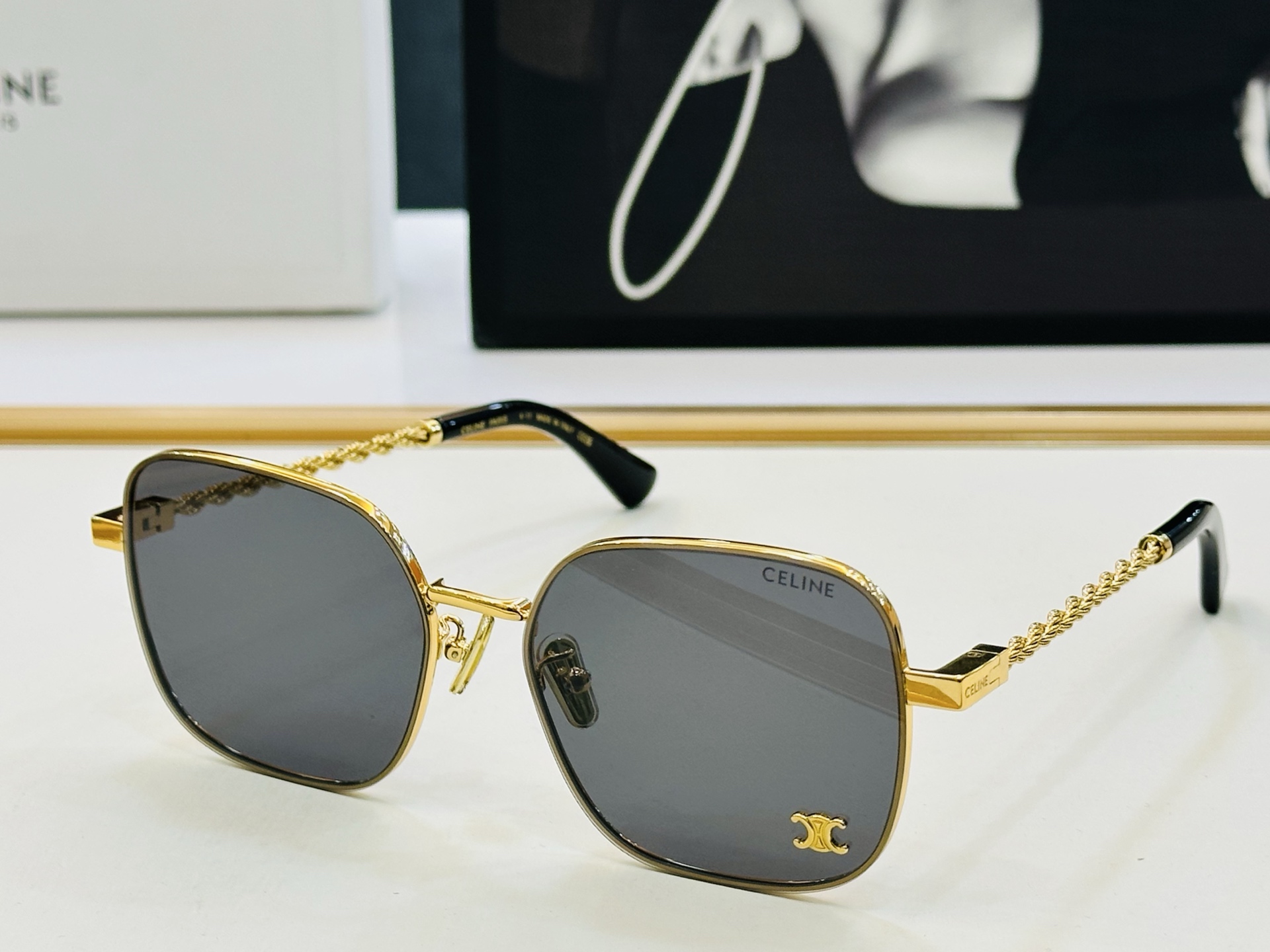 【CELINE】赛琳 CL42126U Size：59口18-145 一直热销的款式 欧美风 光泽度好 