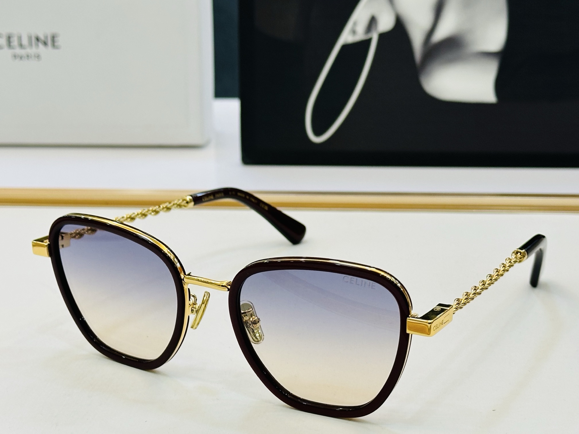 【CELINE】赛琳 CL42125U Size：56口22-145 一直热销的款式 欧美风 光泽度好 