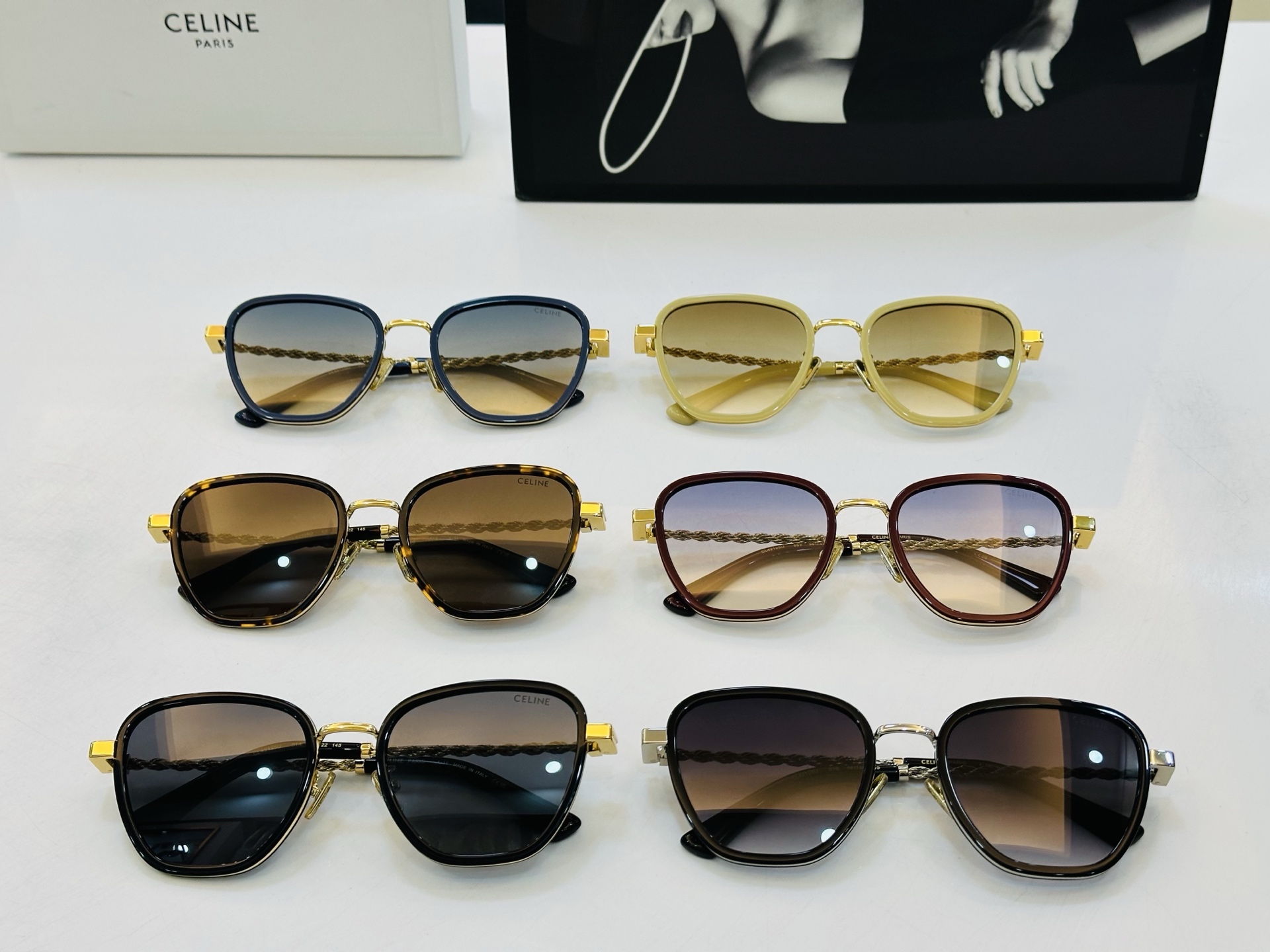 【CELINE】赛琳 CL42125U Size：56口22-145 一直热销的款式 欧美风 光泽度好 