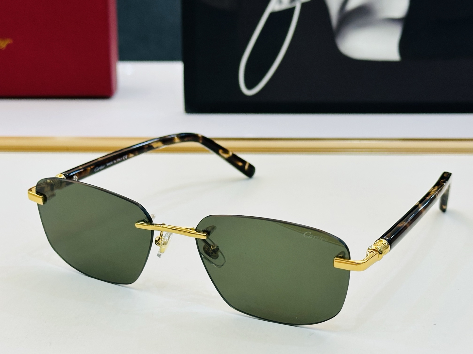 🆕 原版Cartie* 卡家 官网经典款 太阳镜 CT0587 Size：55口19-145 电镀工艺精
