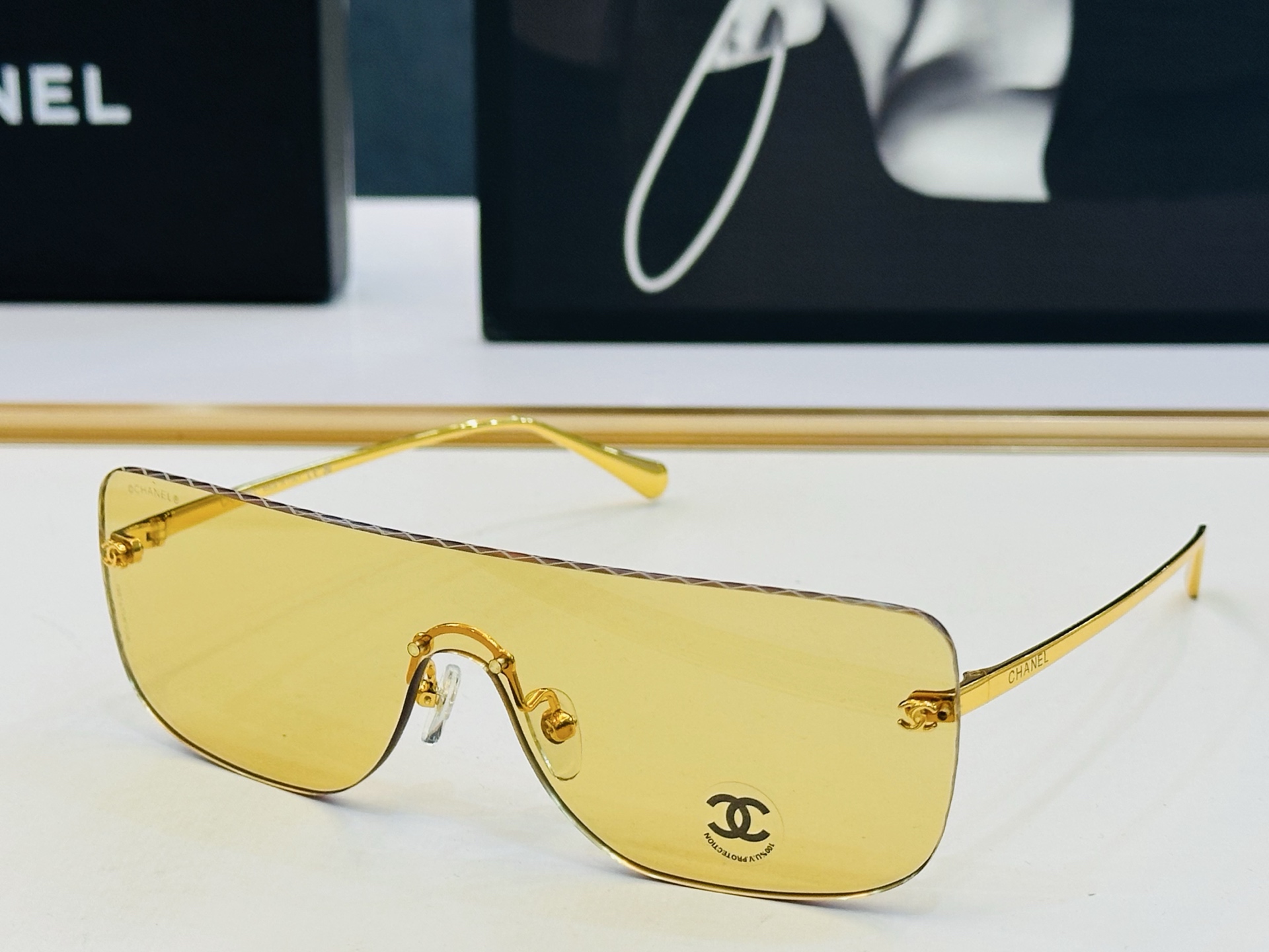 🆕 【CHANE*/香家】MODEL:CH71755 Size：145口142 💅🏻💓F太阳镜