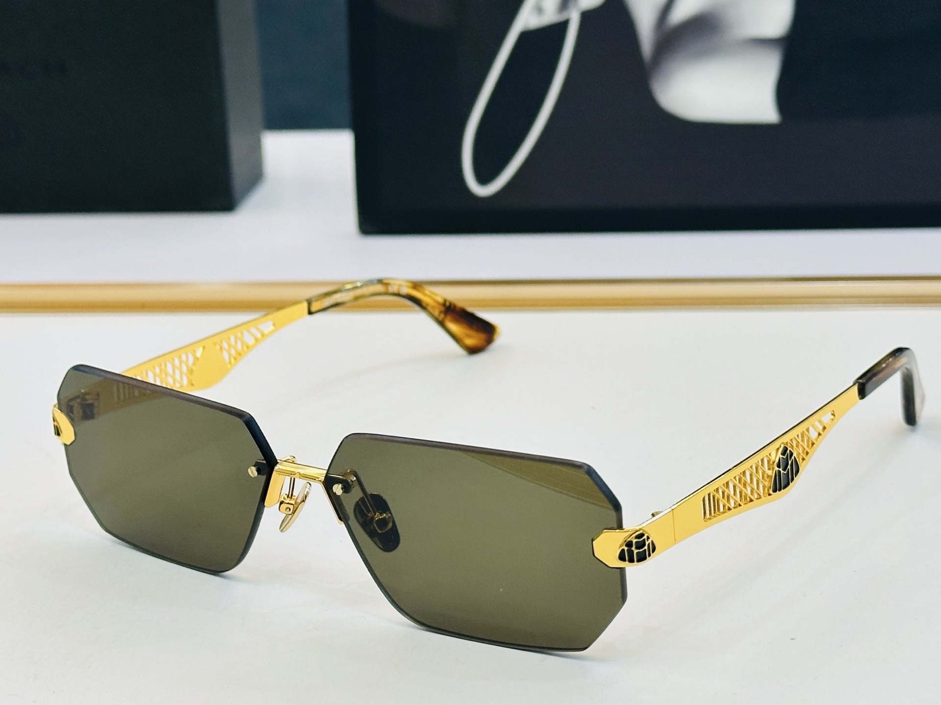 高品质 迈巴赫 🎉🎉做工精美💕💕MAYBAC*H Warriors Size：59口17-142 质感十