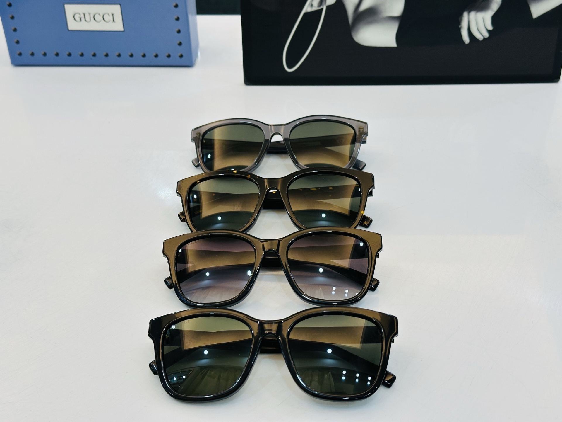 GUCC* 古家 GG1984SK 🐝🐝系列 Size：55口19-145 🍁🍁 W超绝品质 。