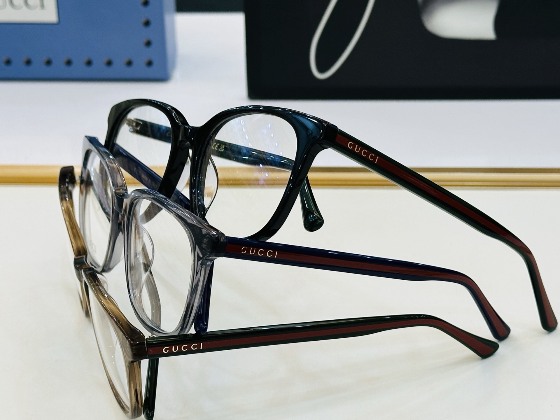 GUCC* 古家 GG0935OA 🐝🐝系列 Size：54口19-145 🍁🍁 一超绝品质太阳镜 。