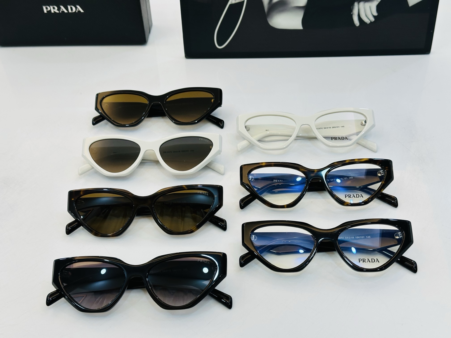 🔺PRAD*🔻普家 SPR C07V Size：54口18-145 眼镜系列堪称精湛制作 彰显独特个 一