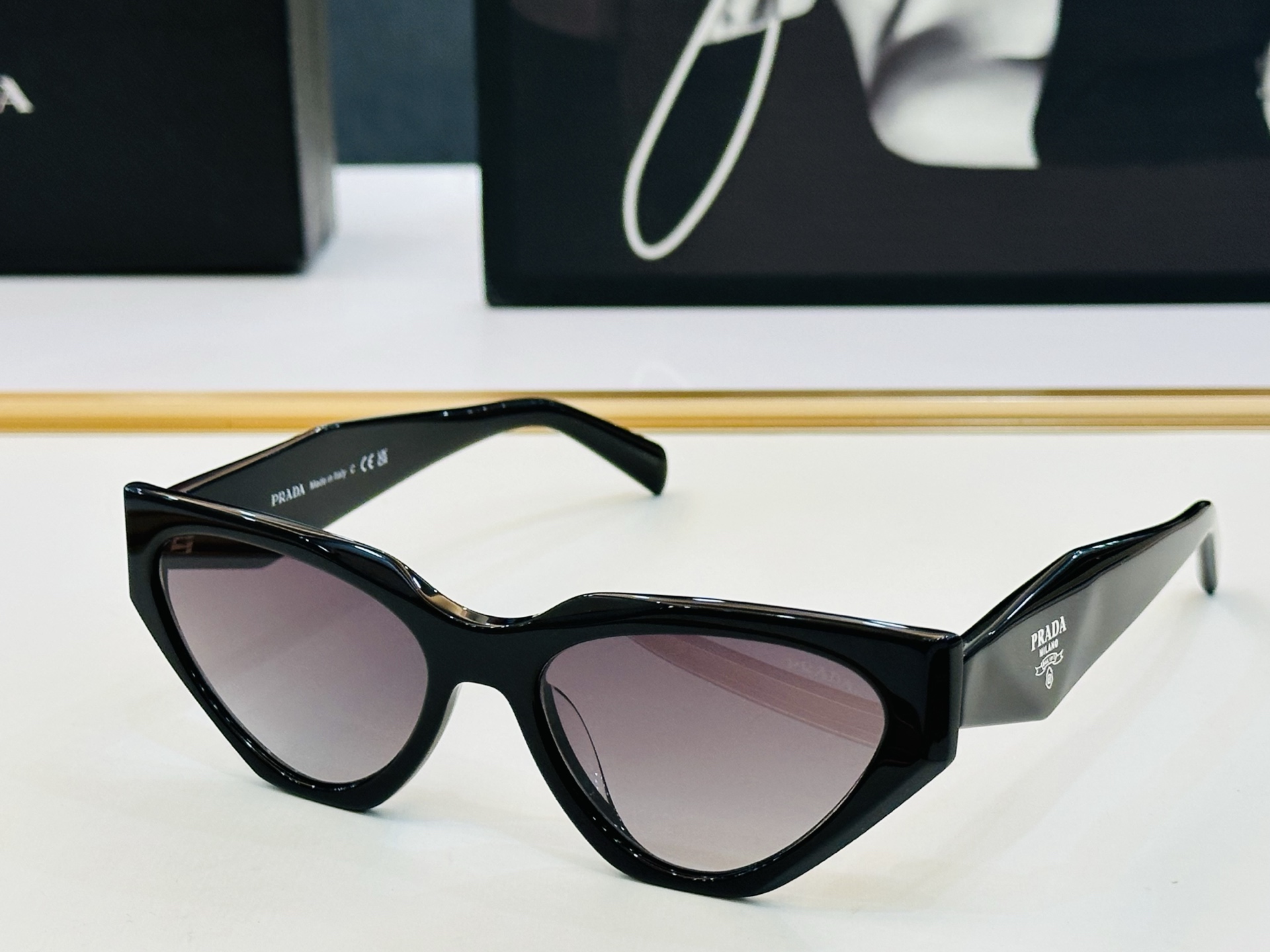 🔺PRAD*🔻普家 SPR C07V Size：54口18-145 眼镜系列堪称精湛制作 彰显独特个 一