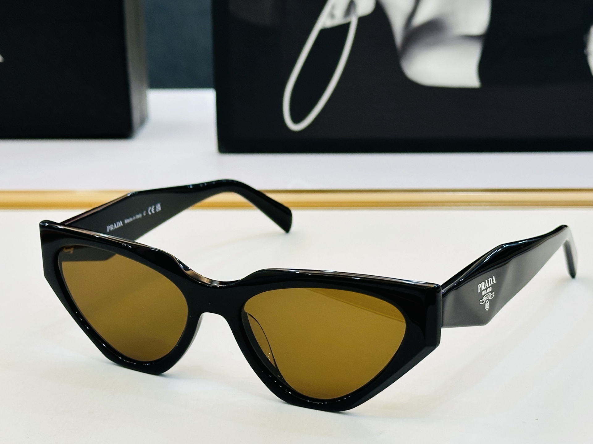 🔺PRAD*🔻普家 SPR C07V Size：54口18-145 眼镜系列堪称精湛制作 彰显独特个 一