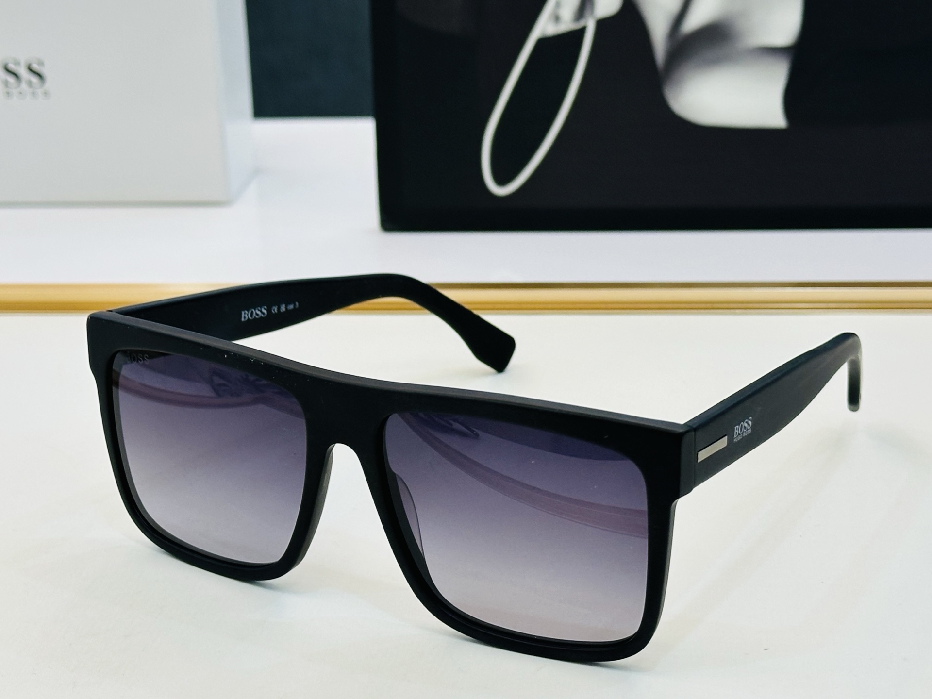 🆕 BOSS 1440/S Size：59口17-150 🕶🕶💋💋👣👣 高品质 不挑脸 C经典不过时框型