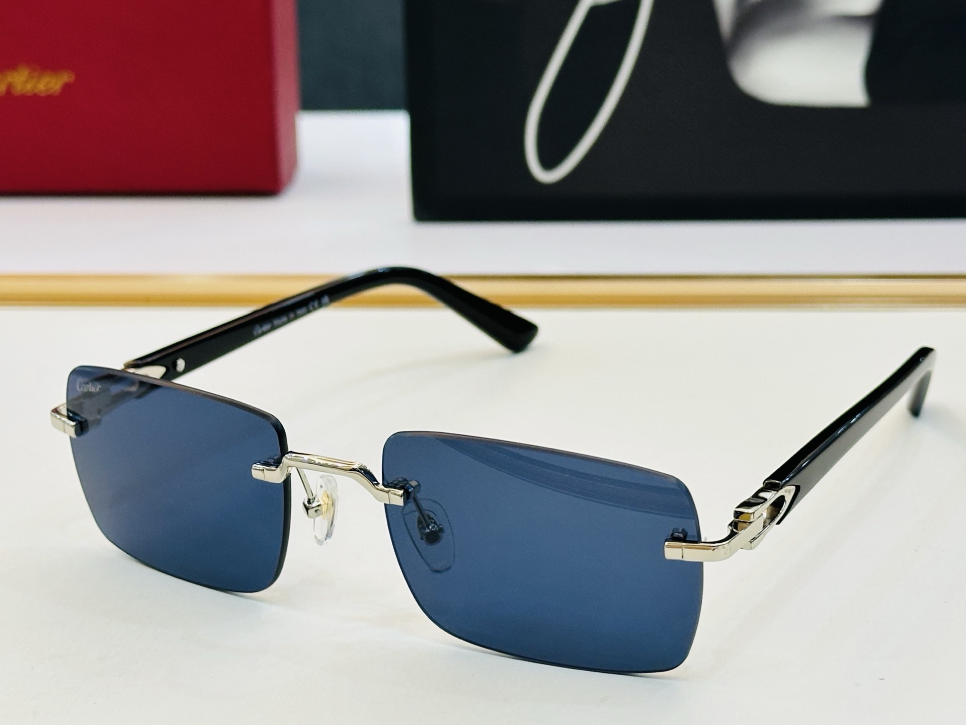 🆕 原版Cartie* 卡家 官网经典款 太阳镜 CT0579S Size：57口19-145 电镀工艺