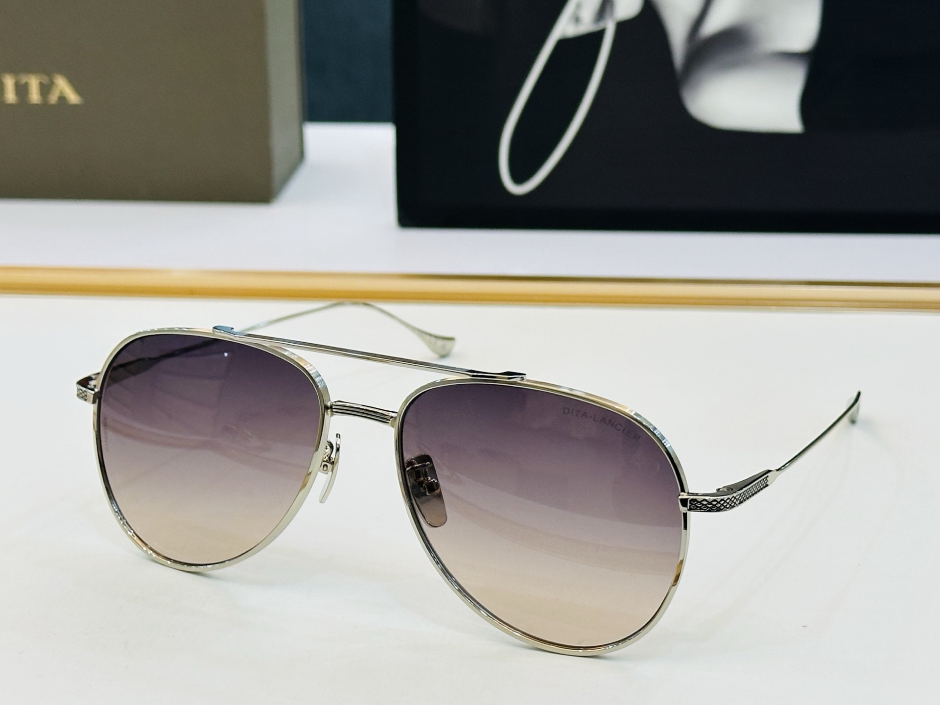 官网款 DlT* 迪塔 DTS221 Size：59口18-142 意大利最新原单货 [得意][得意]男