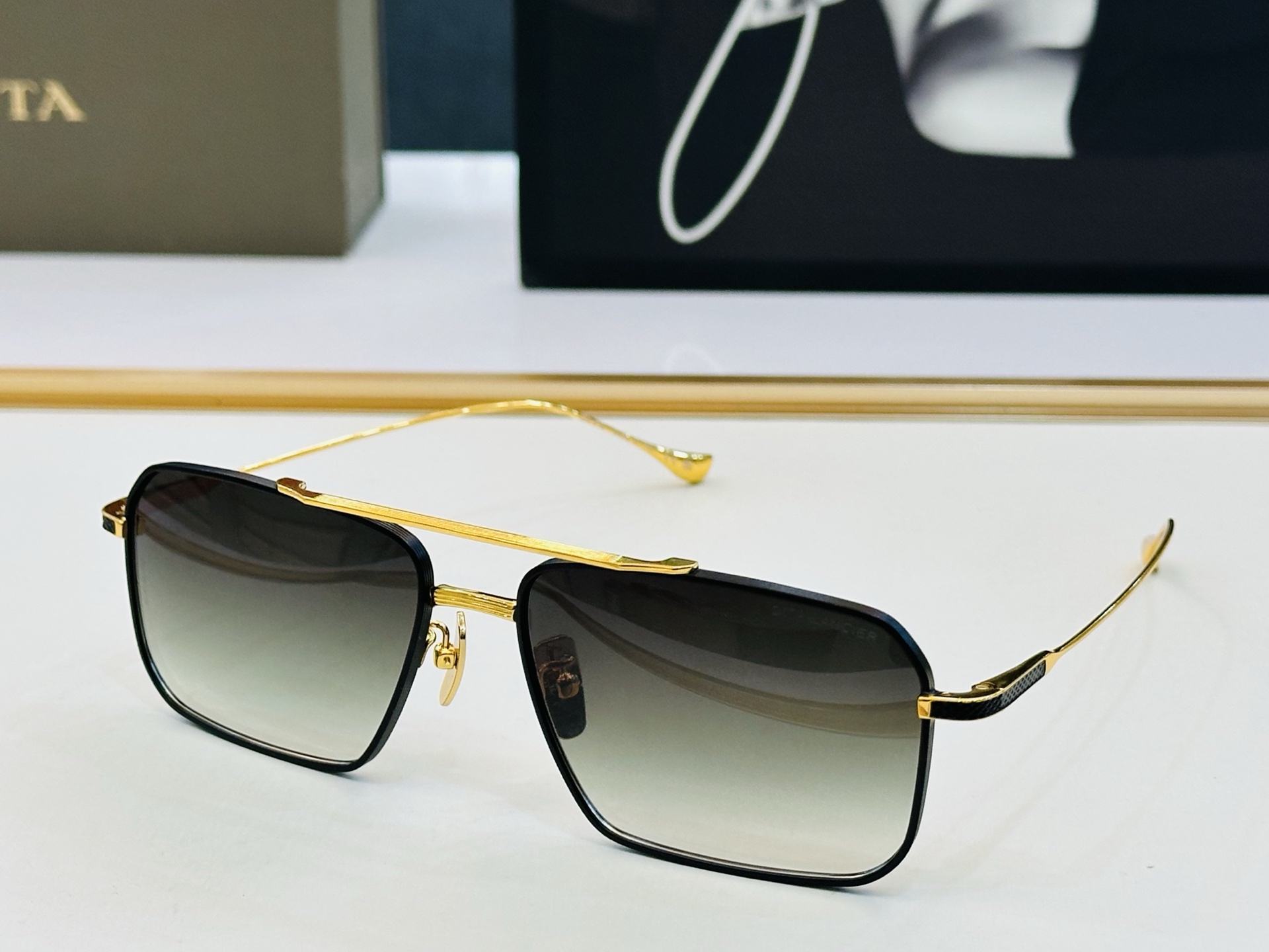 官网款 DlT* 迪塔 DTS219 Size：60口18-142 意大利最新原单货 [得意][得意]男