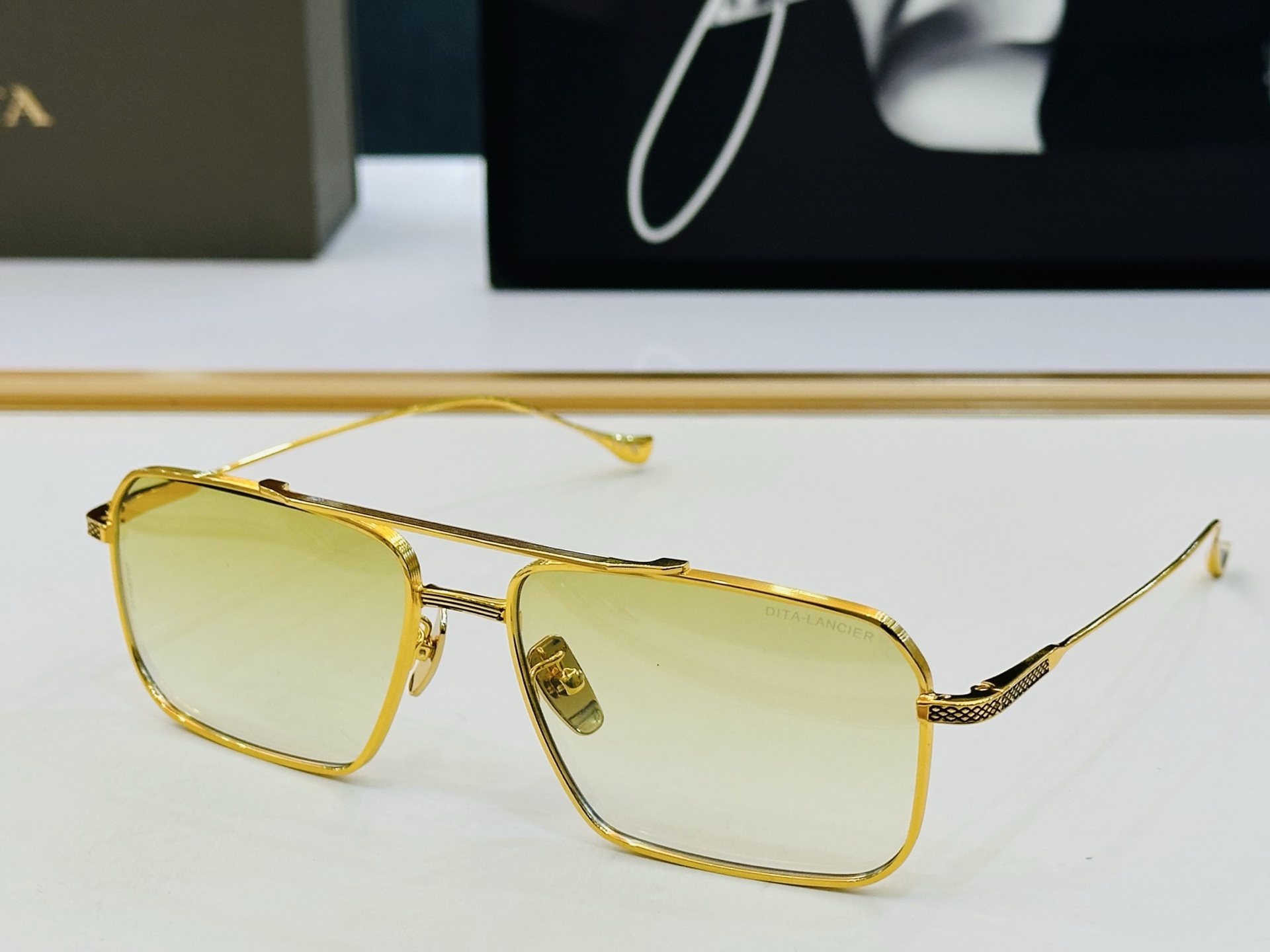 官网款 DlT* 迪塔 DTS219 Size：60口18-142 意大利最新原单货 [得意][得意]男