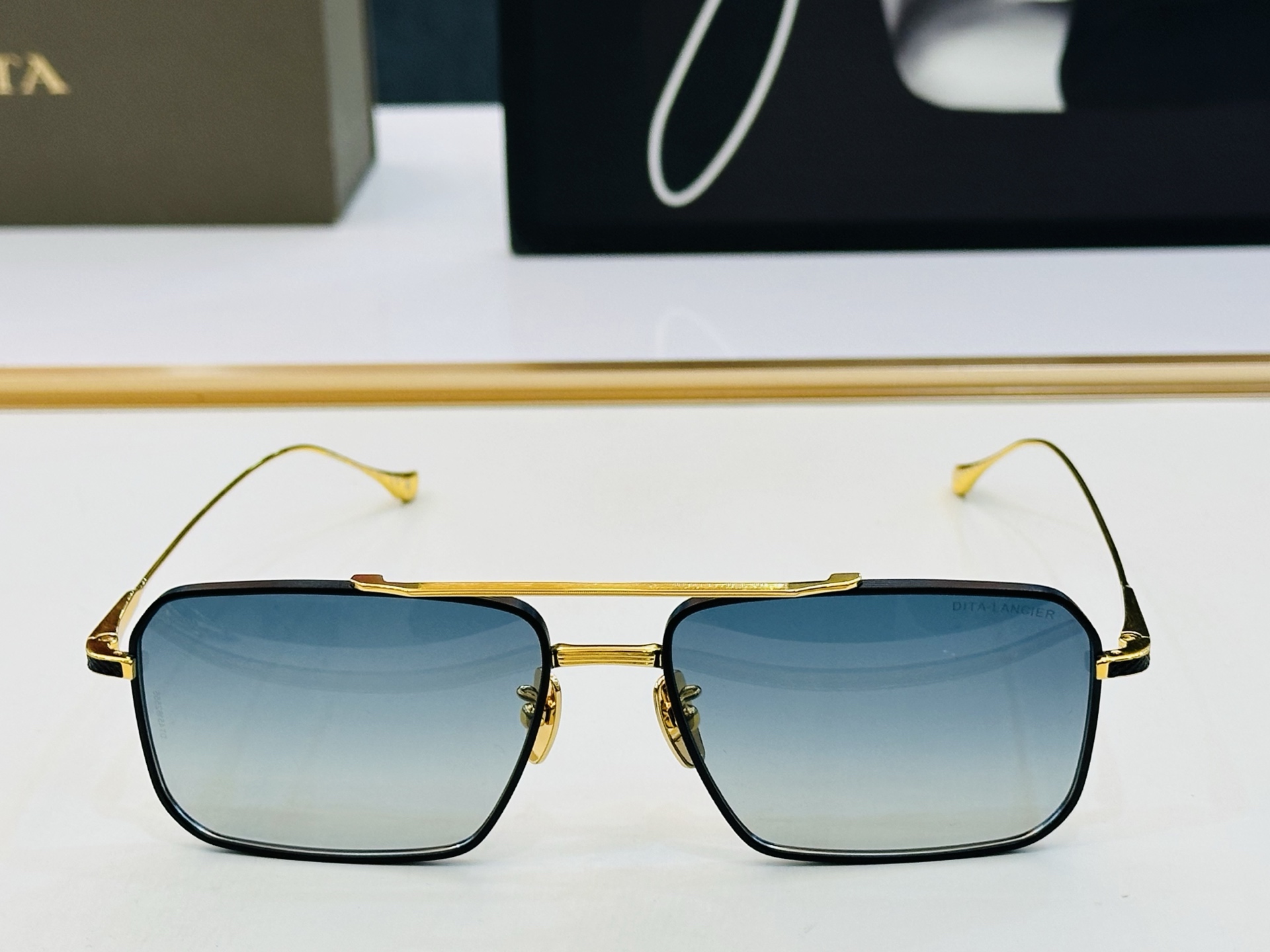 官网款 DlT* 迪塔 DTS219 Size：60口18-142 意大利最新原单货 [得意][得意]男